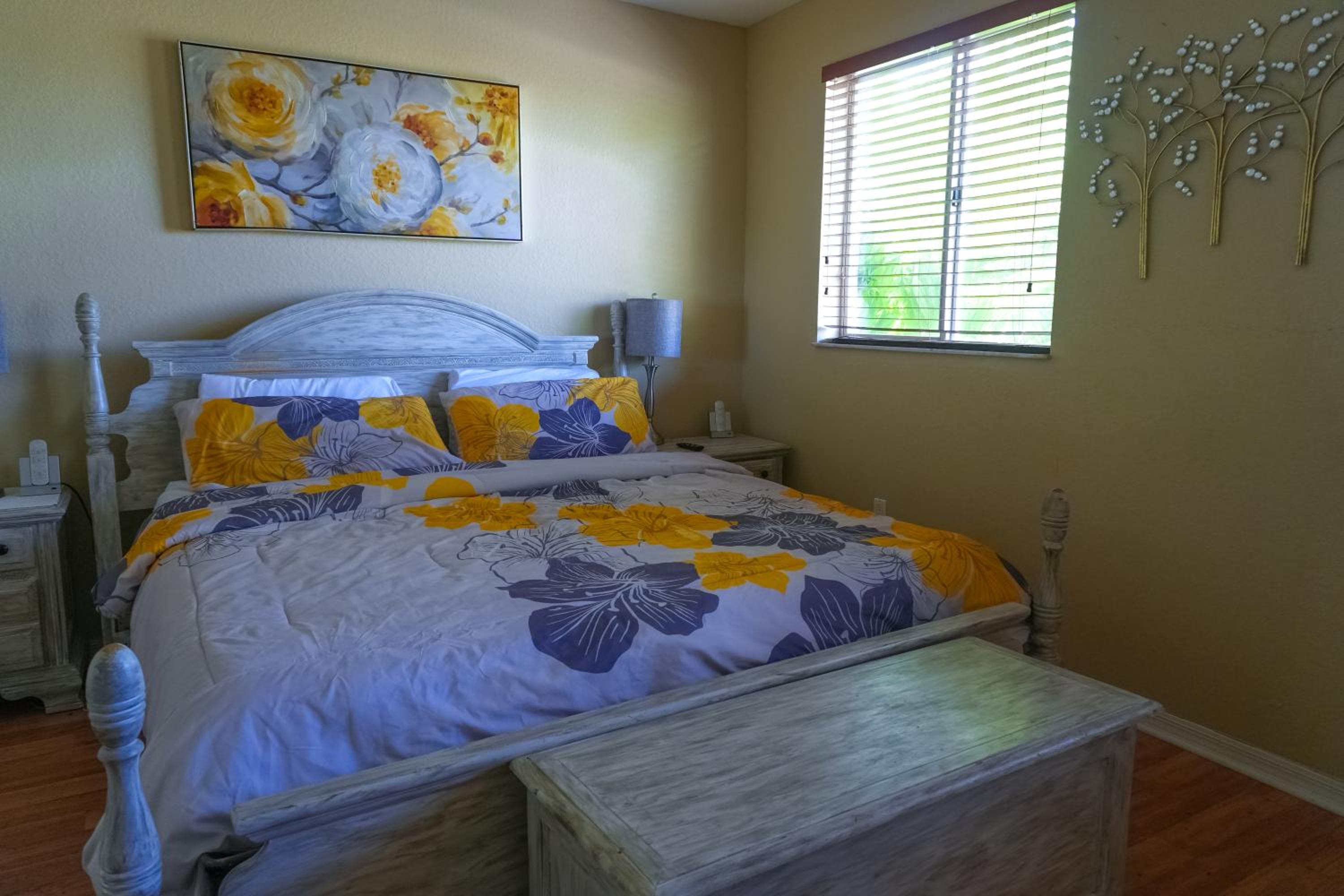 The Miamiville - Hidden Gem with Free Parking