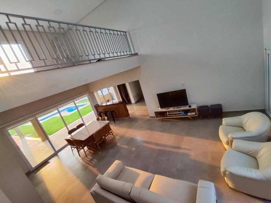Casa condomínio em Cesário Lange