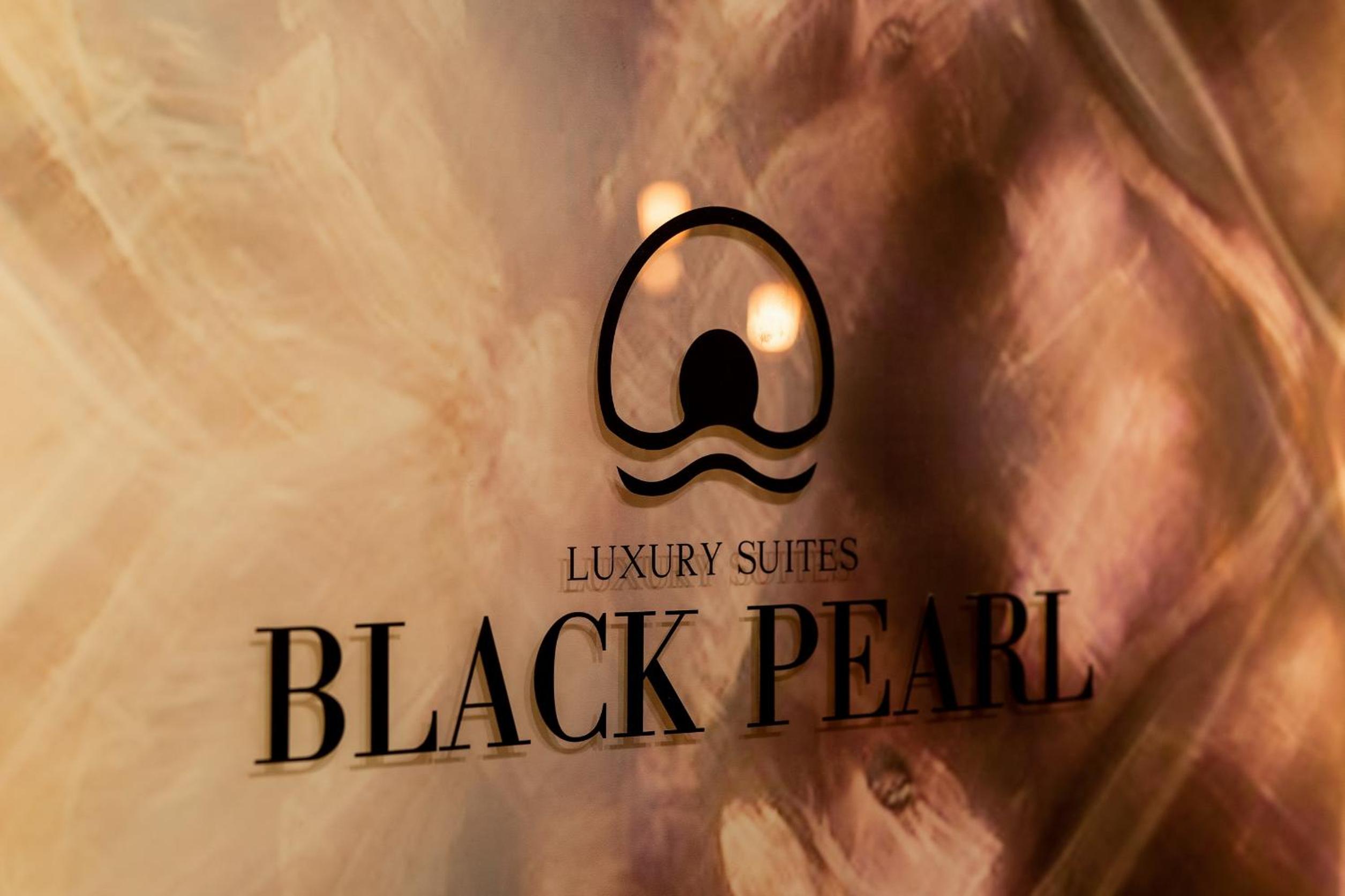 Black Pearl Luxury Suites