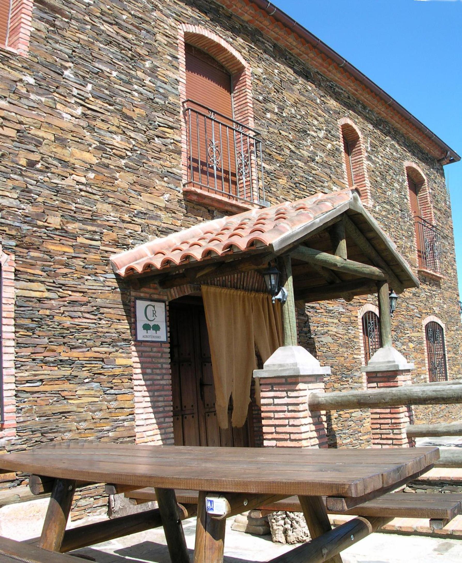 Casa Rural Peña Falcón en Monfragüe hasta 15 personas