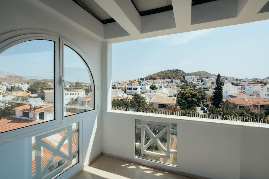 Grand Sea View Apartment 3' from Kavouri Beach