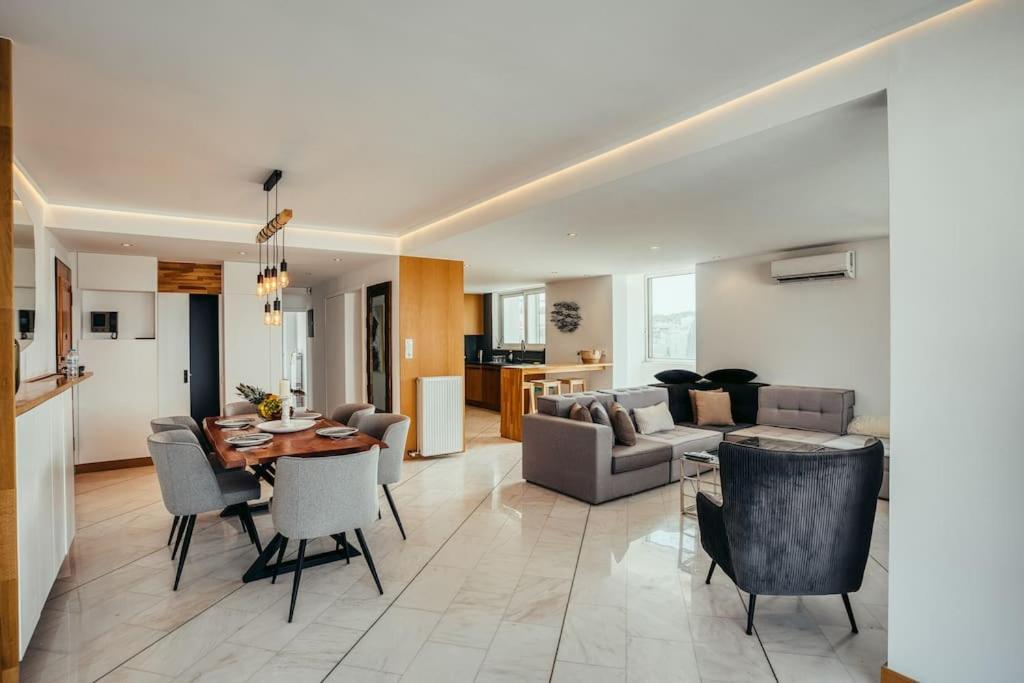 Grand Sea View Apartment 3' from Kavouri Beach