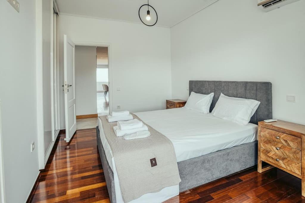 Grand Sea View Apartment 3' from Kavouri Beach