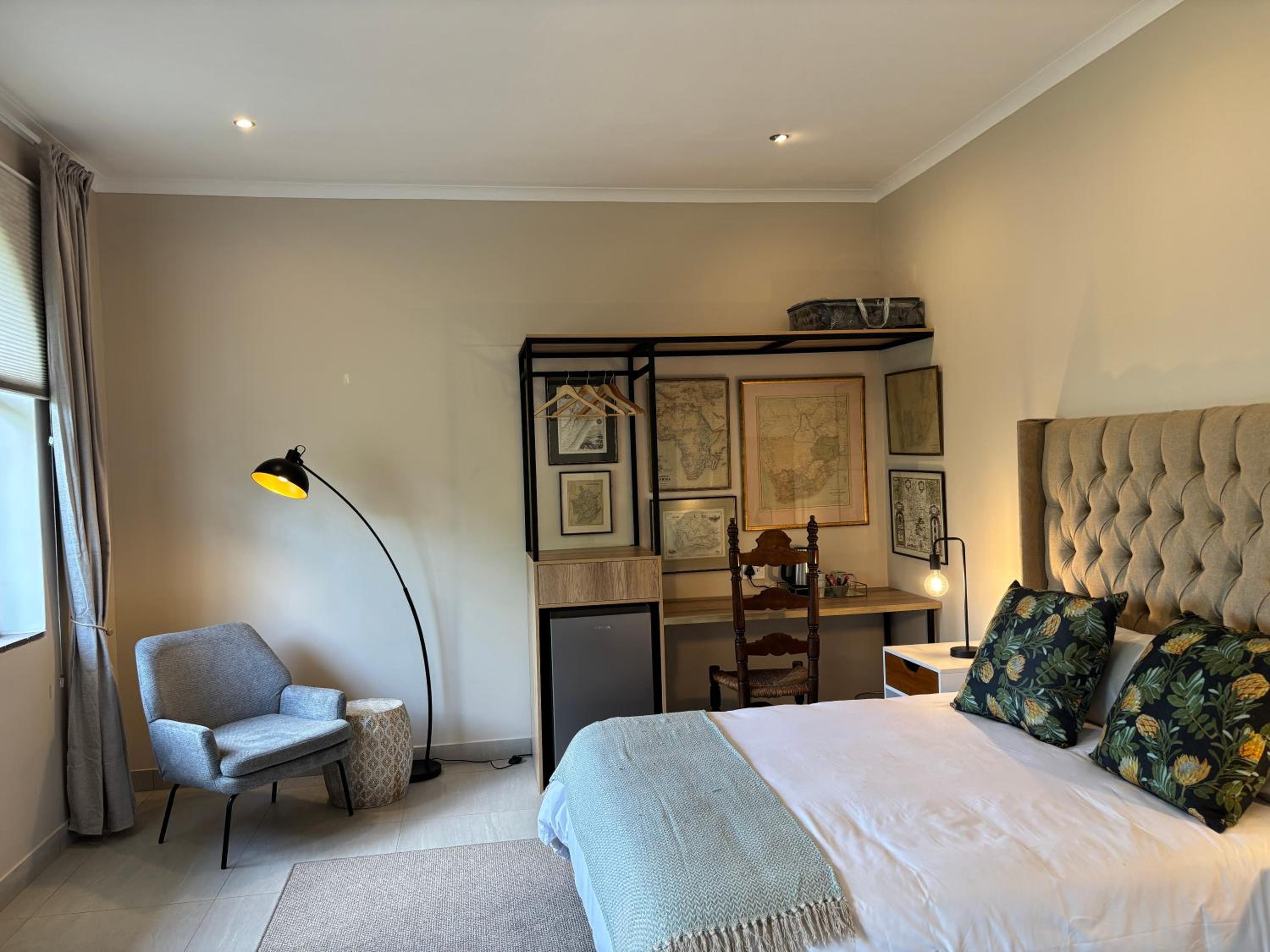 La Casa Blanca - Emmarentia, Johannesburg