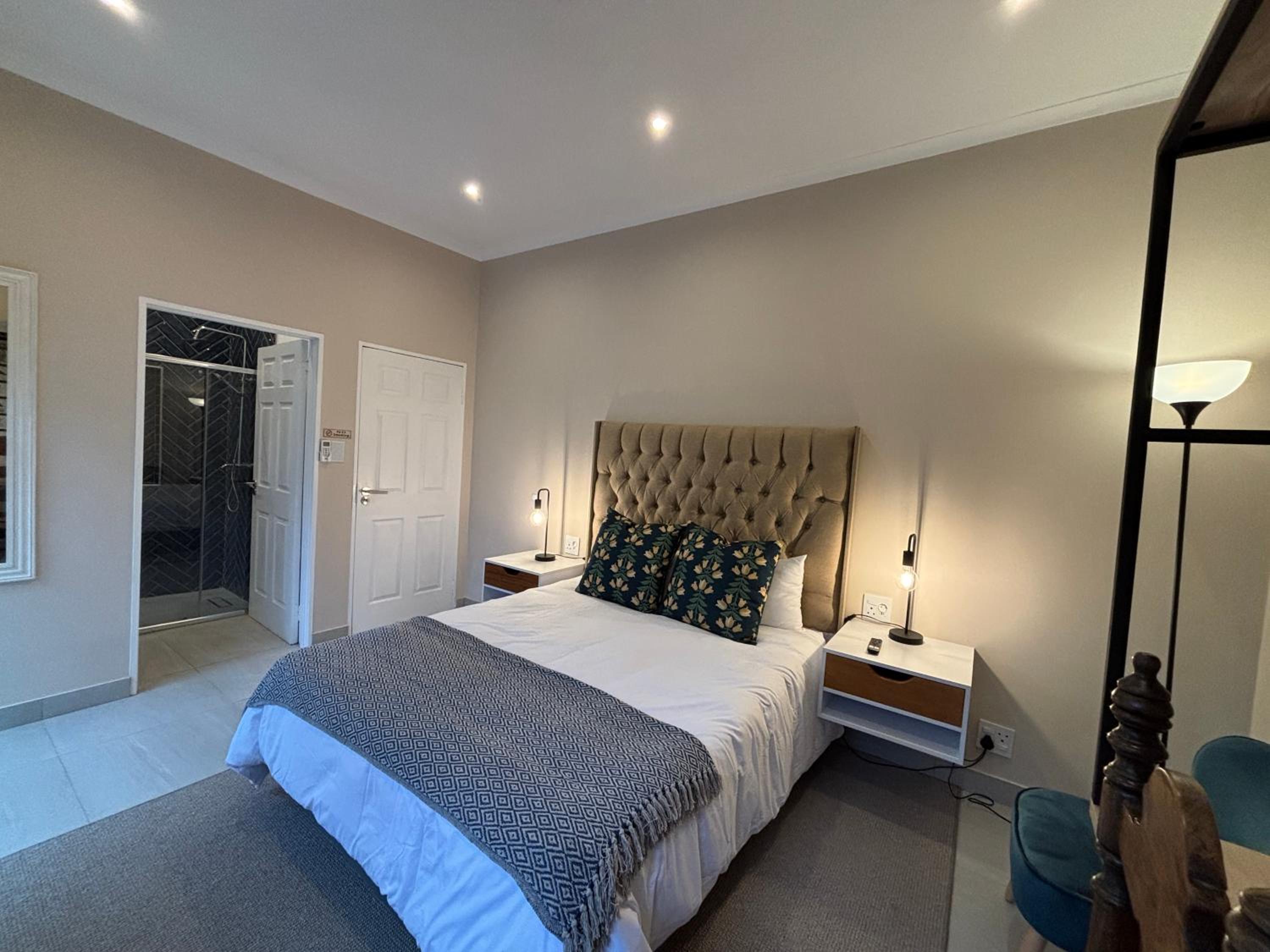 La Casa Blanca - Emmarentia, Johannesburg
