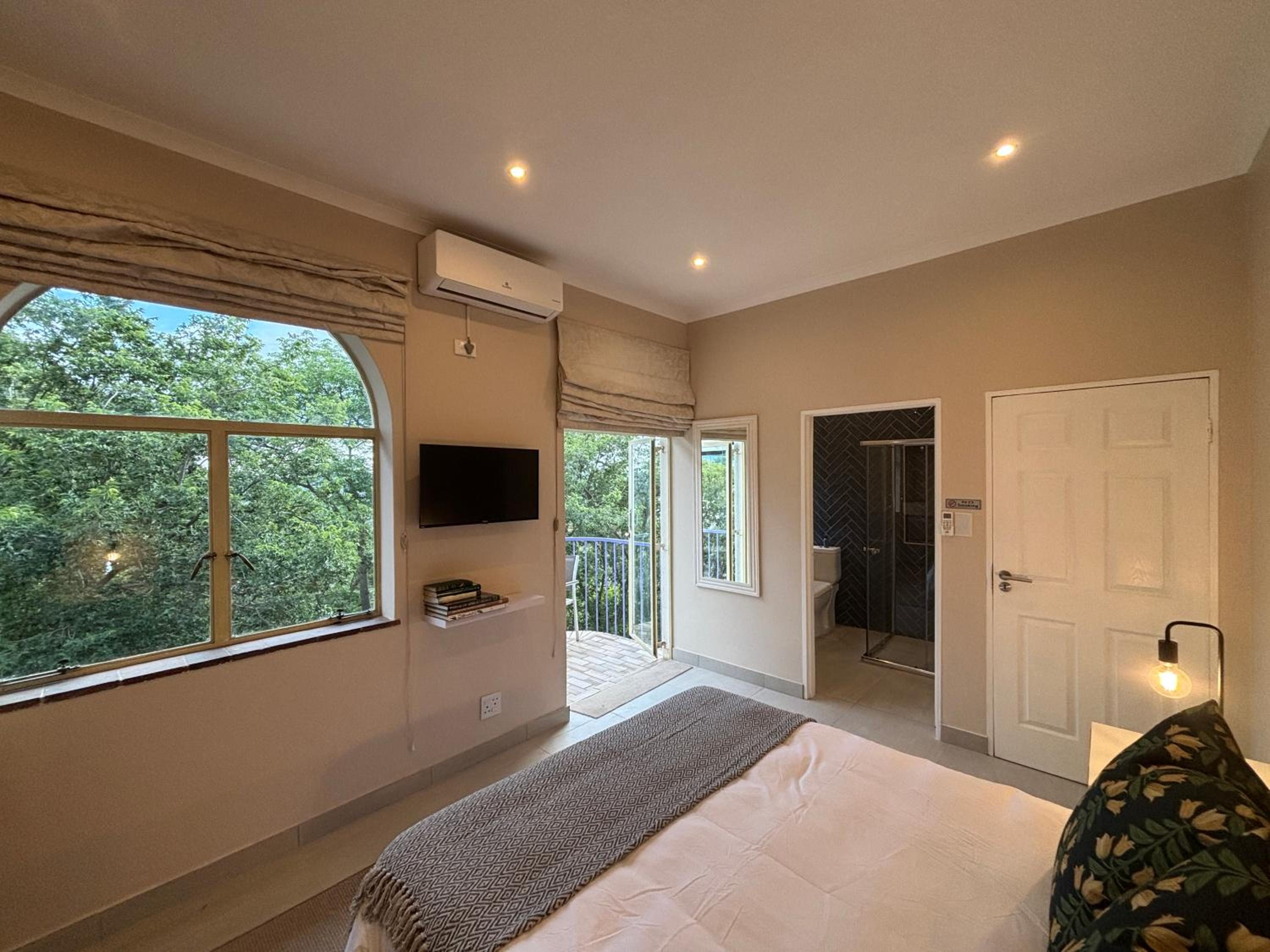 La Casa Blanca - Emmarentia, Johannesburg