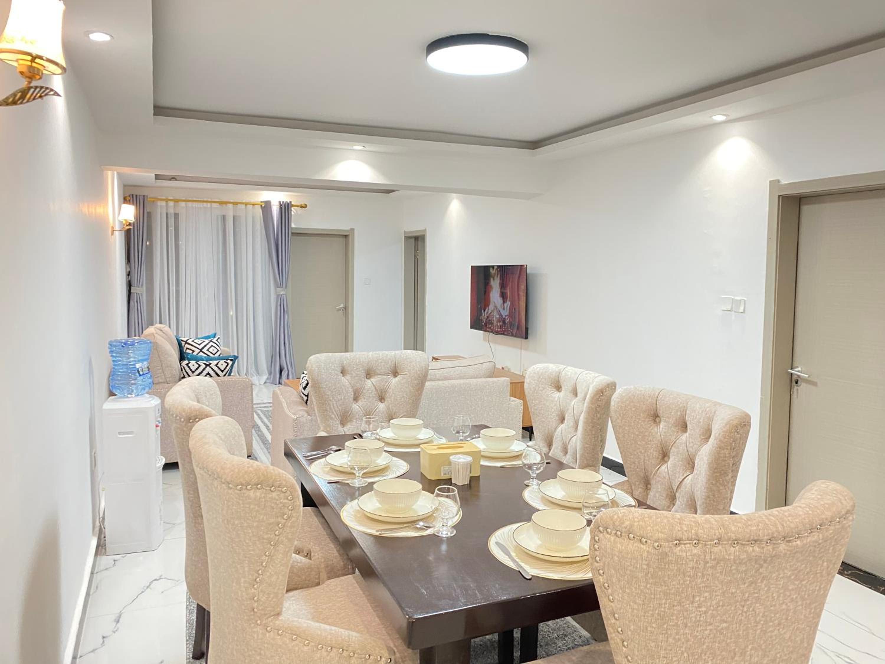 !!NEW!! Kilimani Apt near Yaya Centre, malls, hotels -gym, gazebo, & play ground