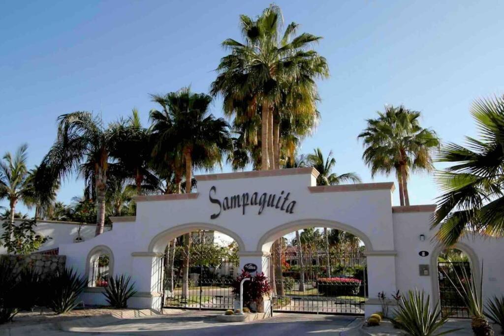 Sampaguita Beachfront 3 Bedroom Villa townhouse