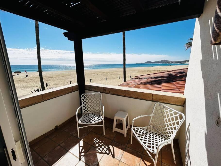 Sampaguita Beachfront 3 Bedroom Villa townhouse