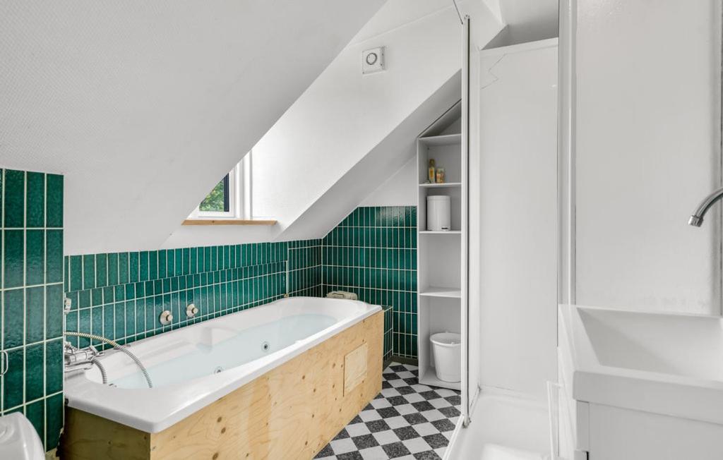 Apartment with balcony in villa Hojer