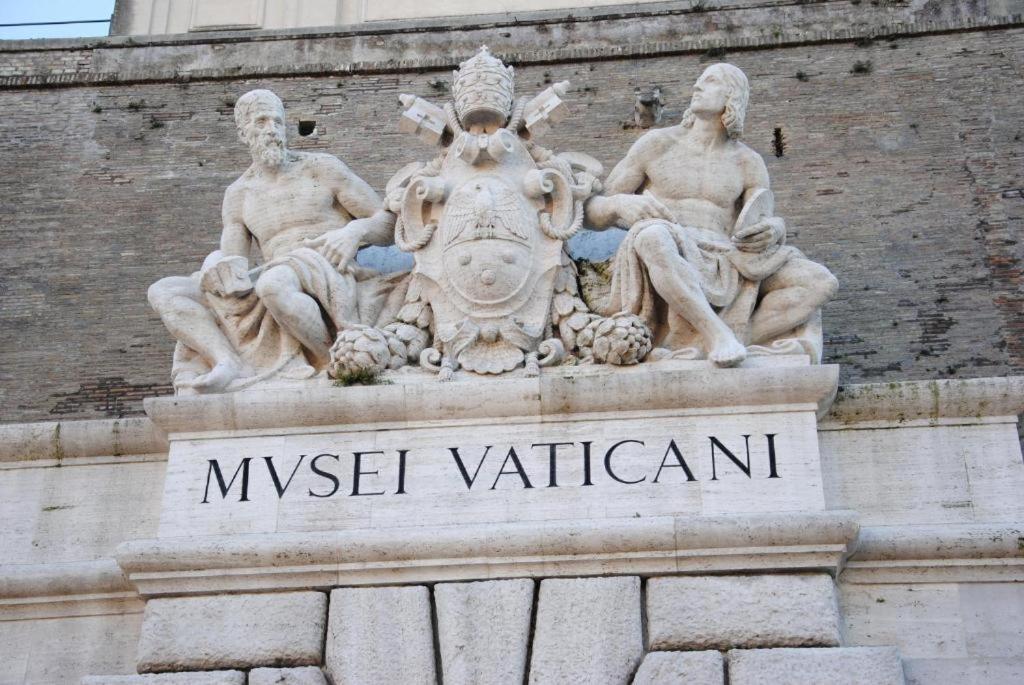Deluxe Vatican