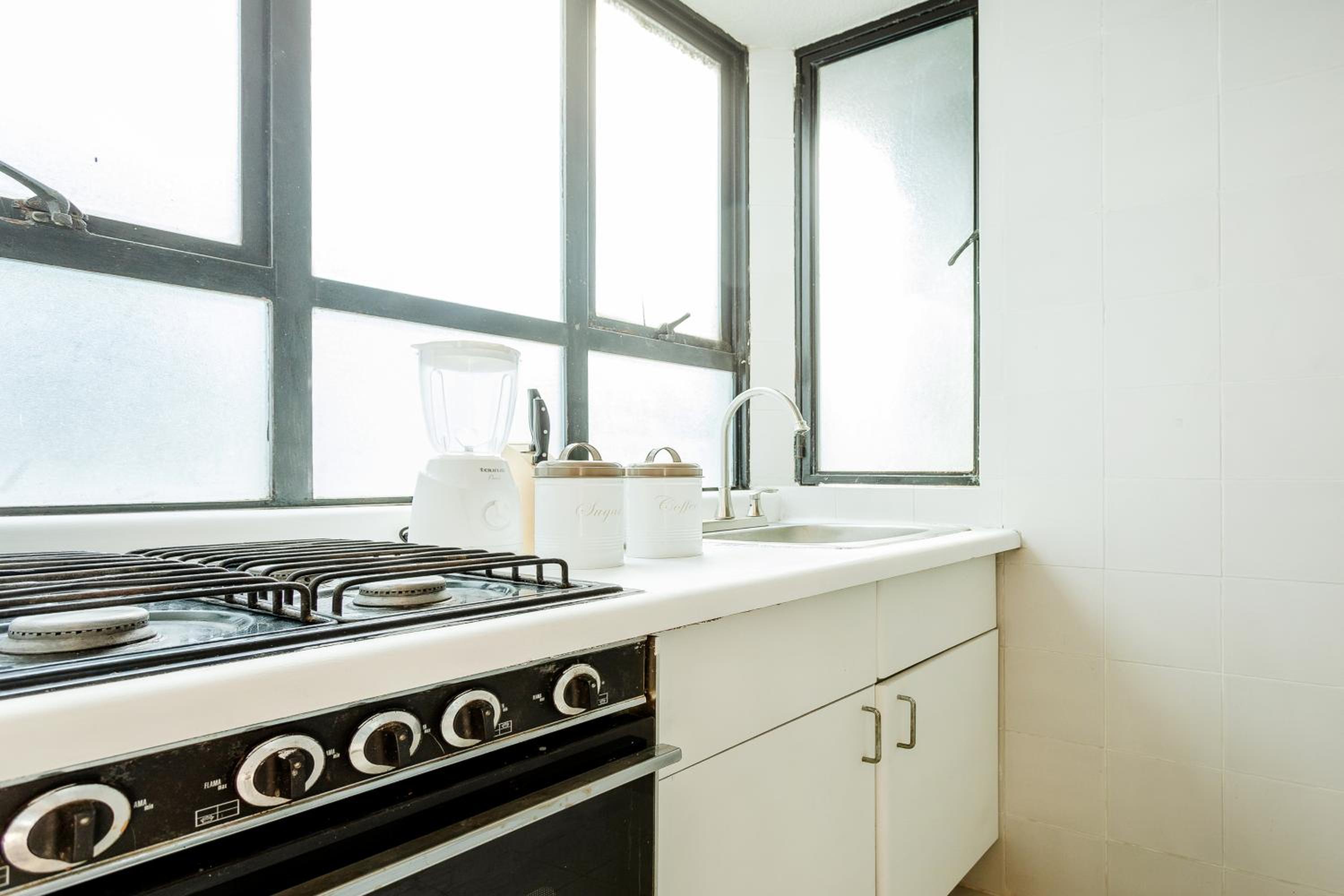 Stylish City Apartment in Mexico City Roma Norte photo 4