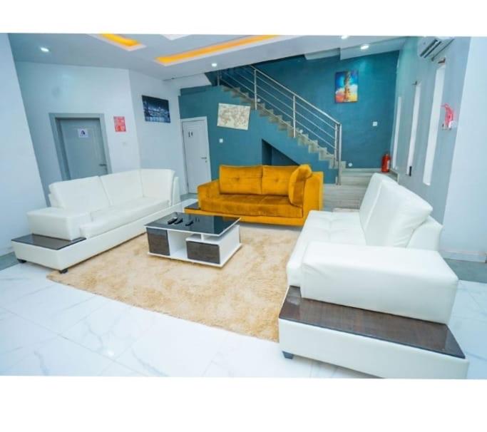 Luxury 4 bedroom duplex view 2