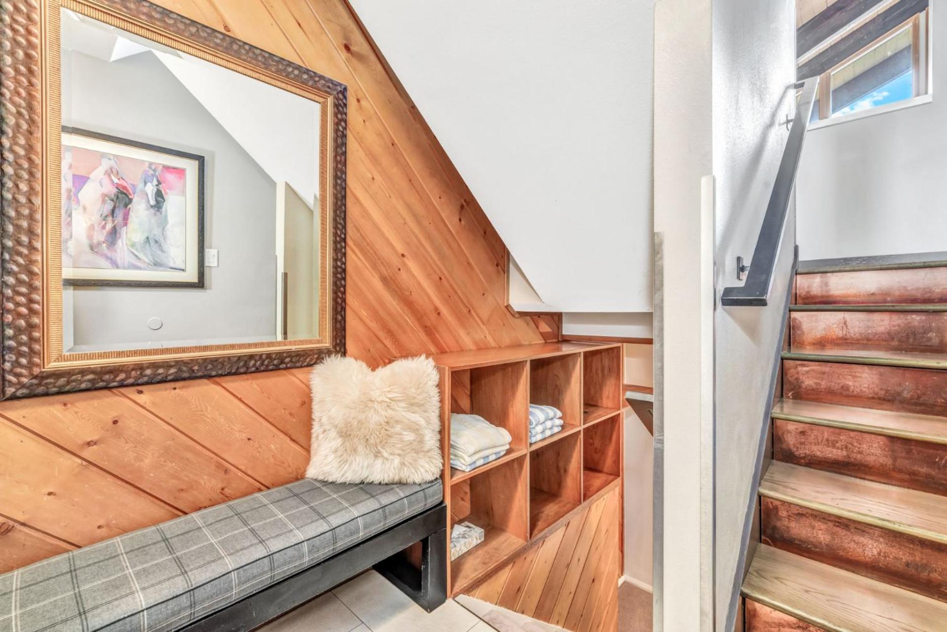 The West 3324 Updated 2 Bedroom Plus Loft with Easy Walk to Gondolas, Views, Amenities view 4