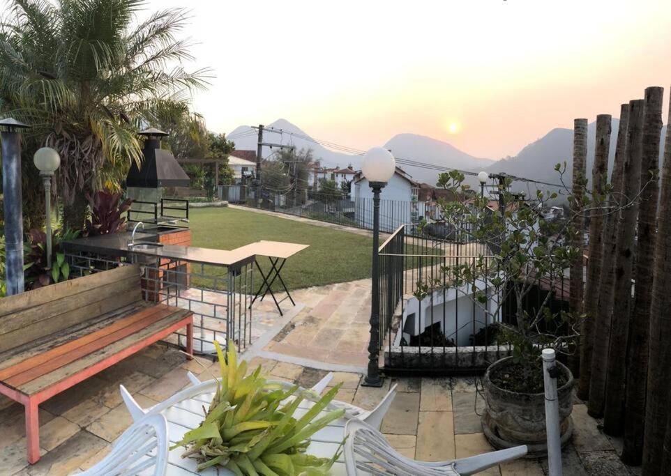 Casa com vista deslumbrante, natureza, conforto e toda plana!