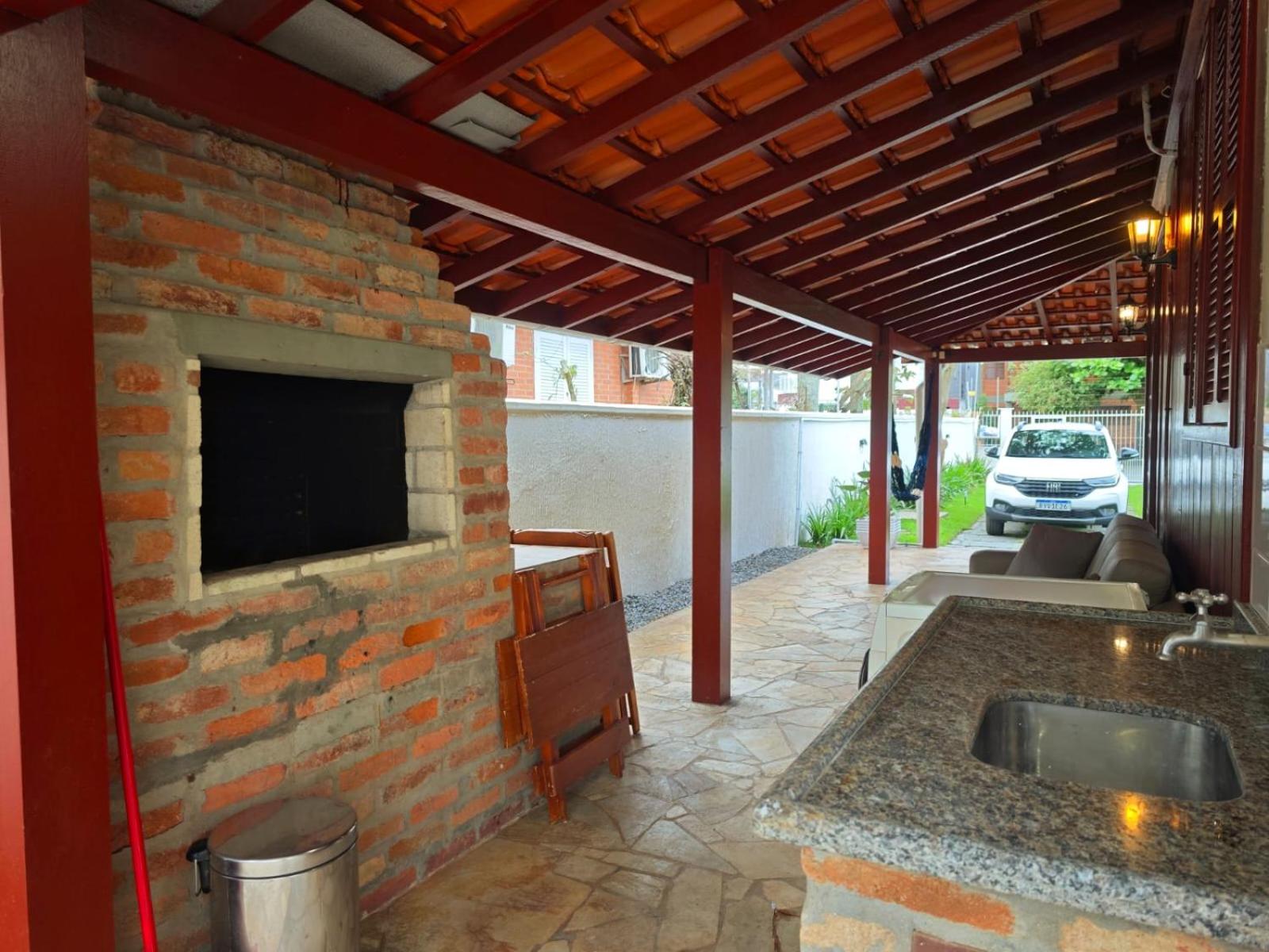 Las Rocas Bech House