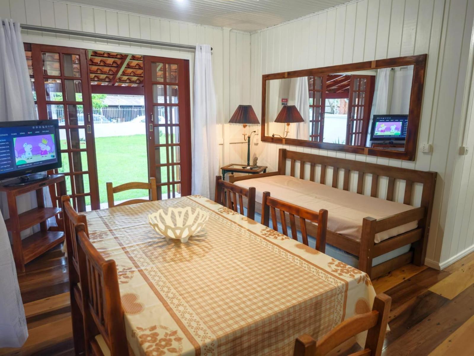 Las Rocas Bech House