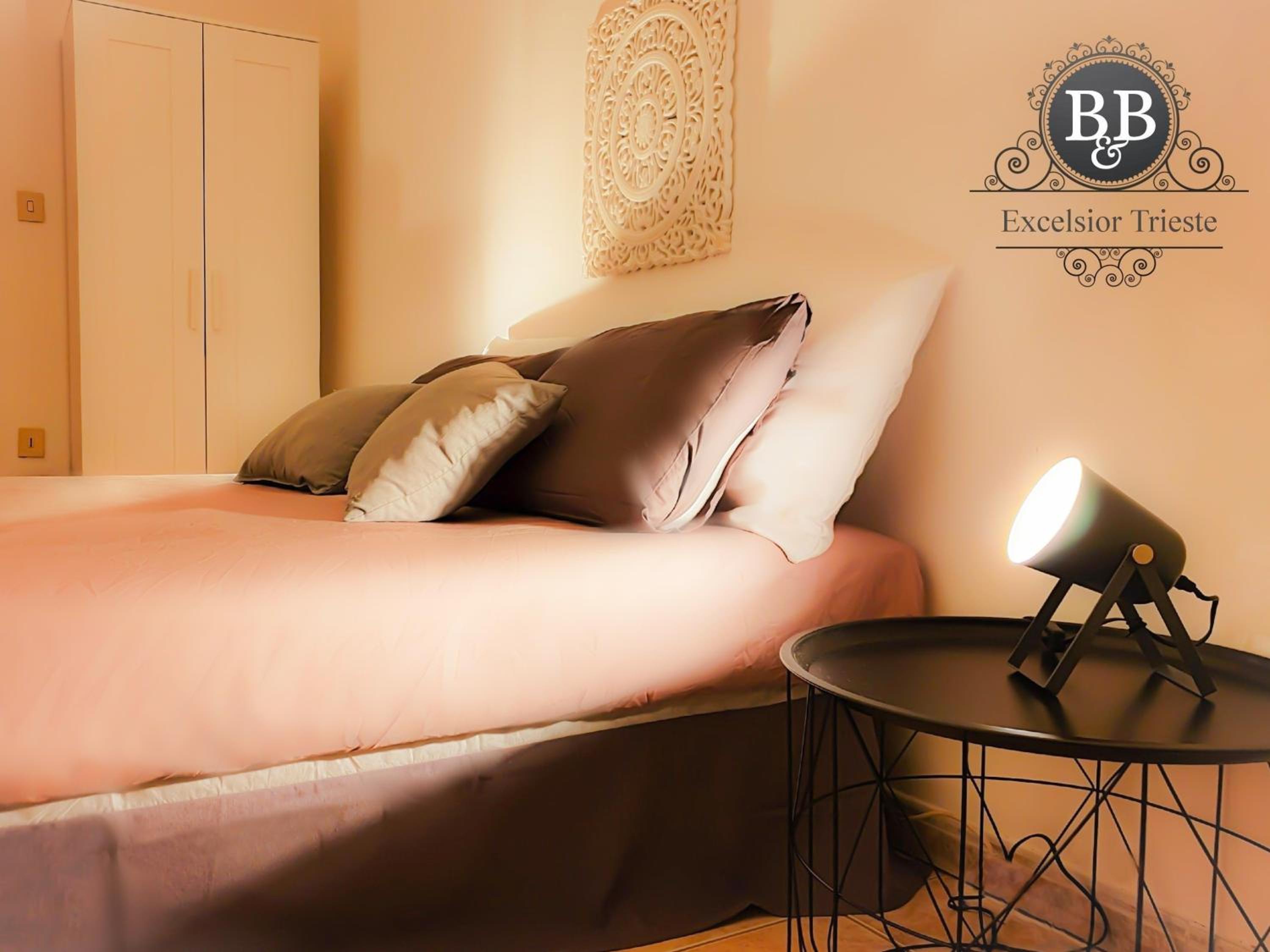 B&B Excelsior