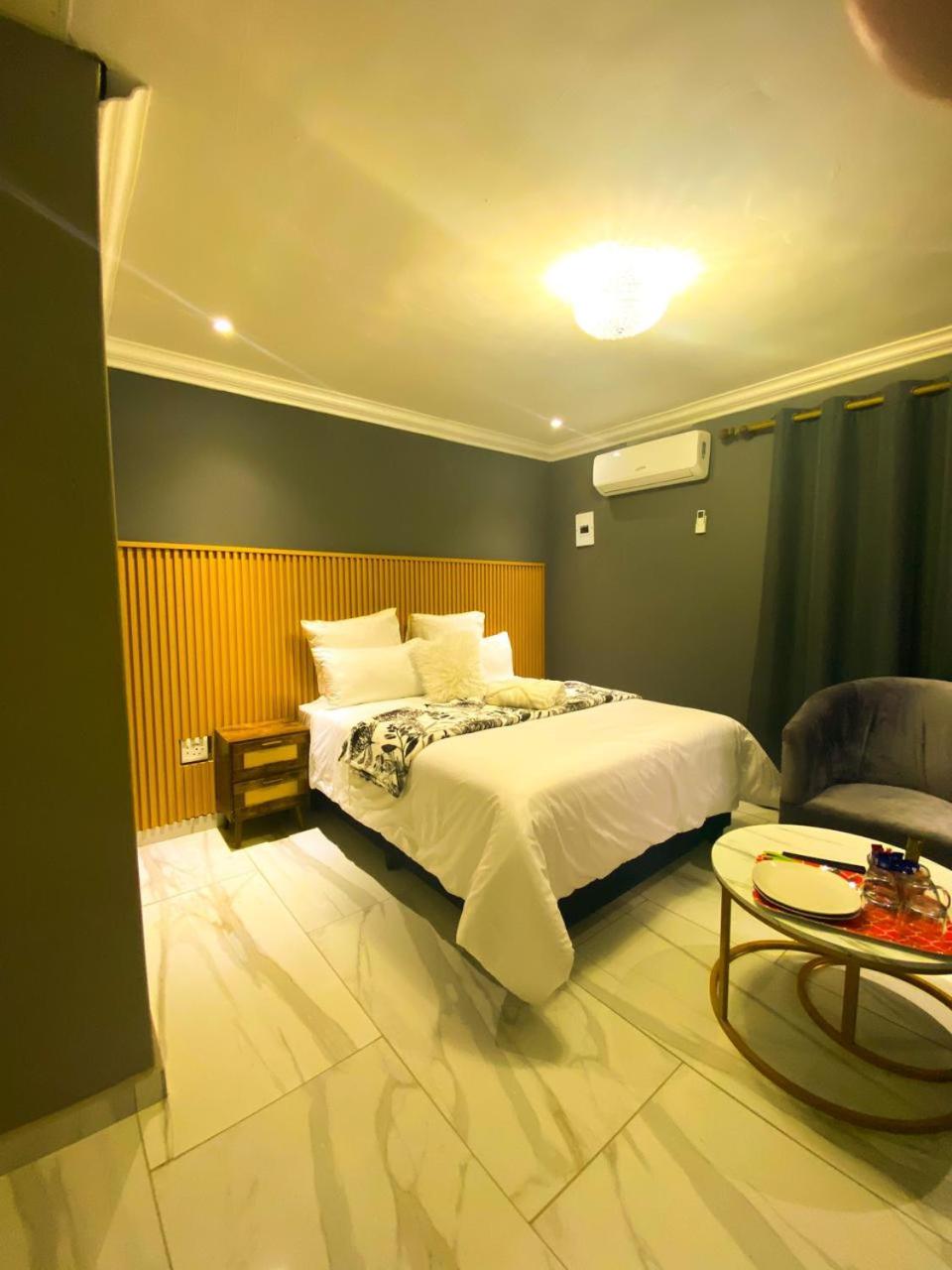 Kwena Guesthouse