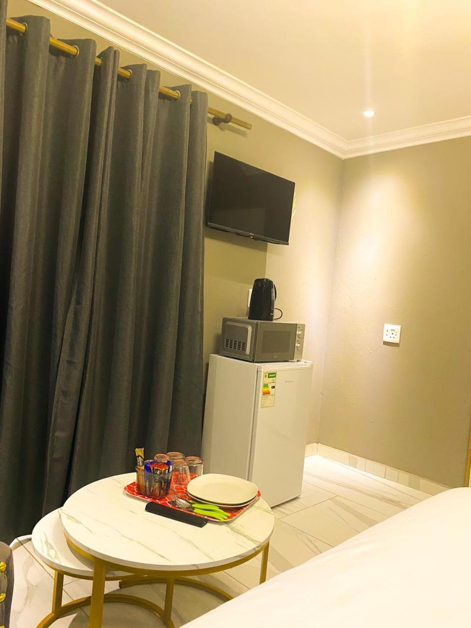 Kwena Guesthouse