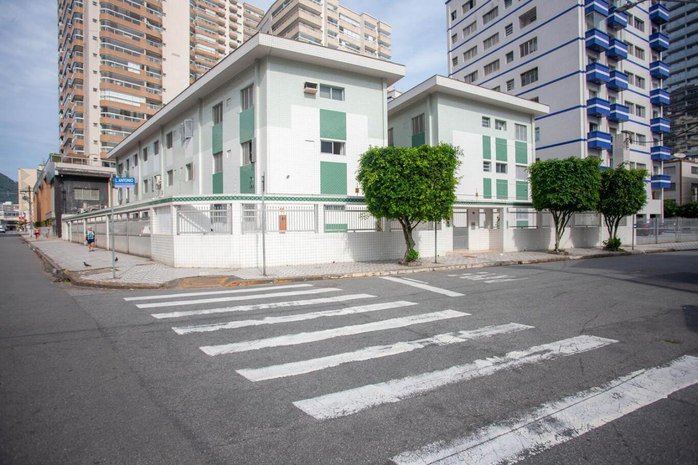 Apto com WiFi a 300 metros da Praia do Boqueirao