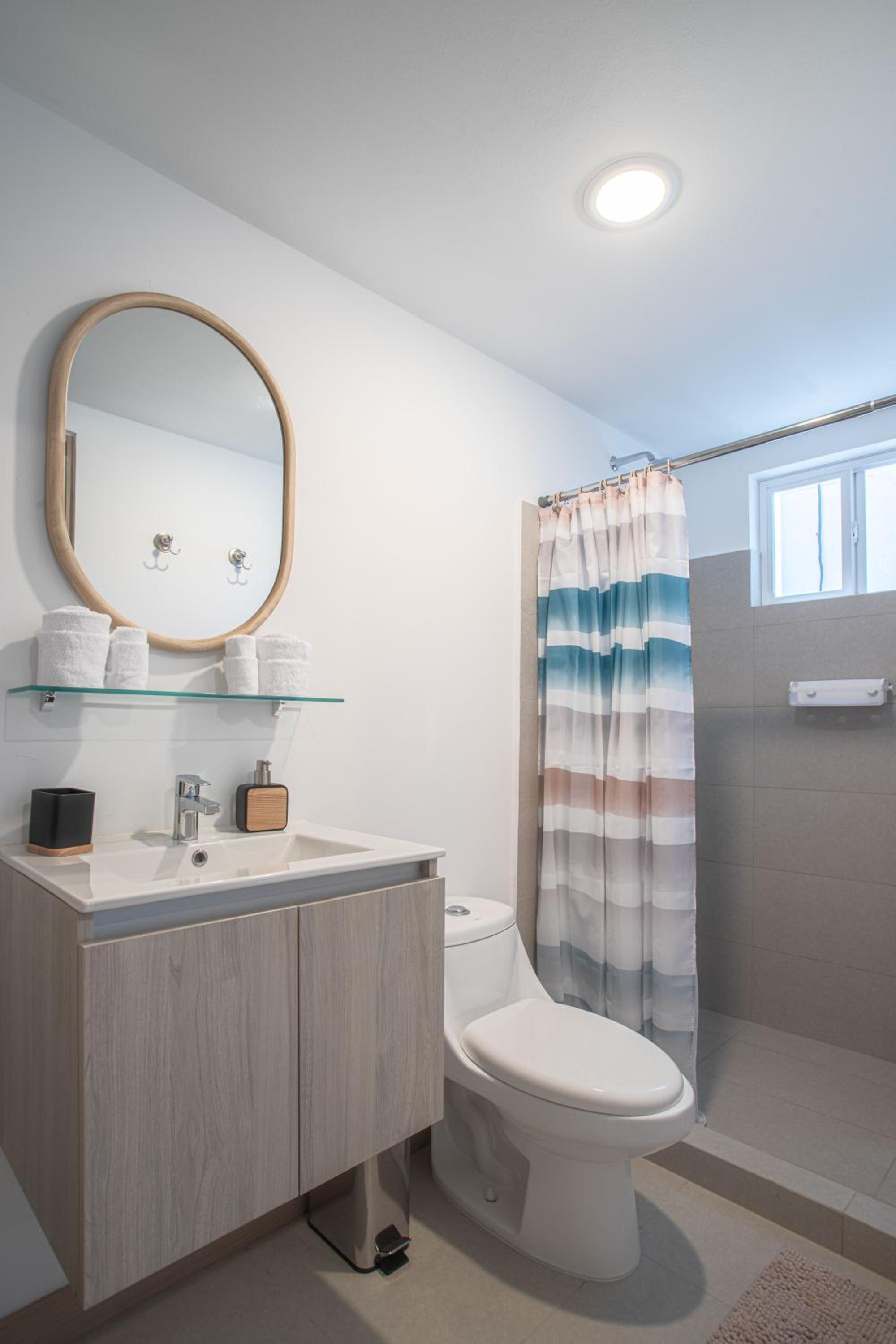 Casago 0303B, Modern Retreat in Jaco Acacia Loft Spacious Comfort Awaits