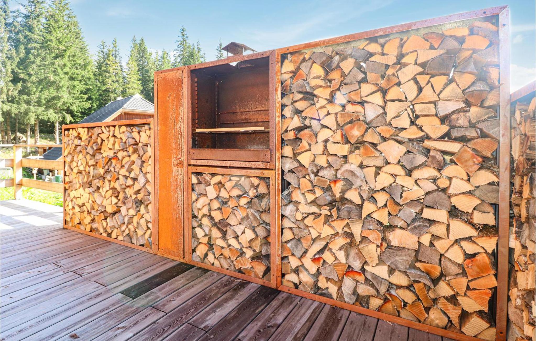 Schoenes Holzhaus In Flattnitz