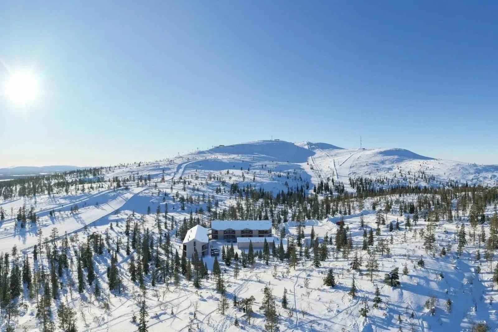 AuroraLevi Suites Utsuvaara Northern Lights Retreat, Ski-In-out, 2 ski pass included to price