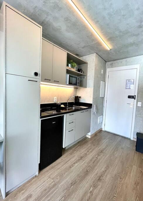 413 Studio em Pinheiros Próximo da Avenida Faria Lima