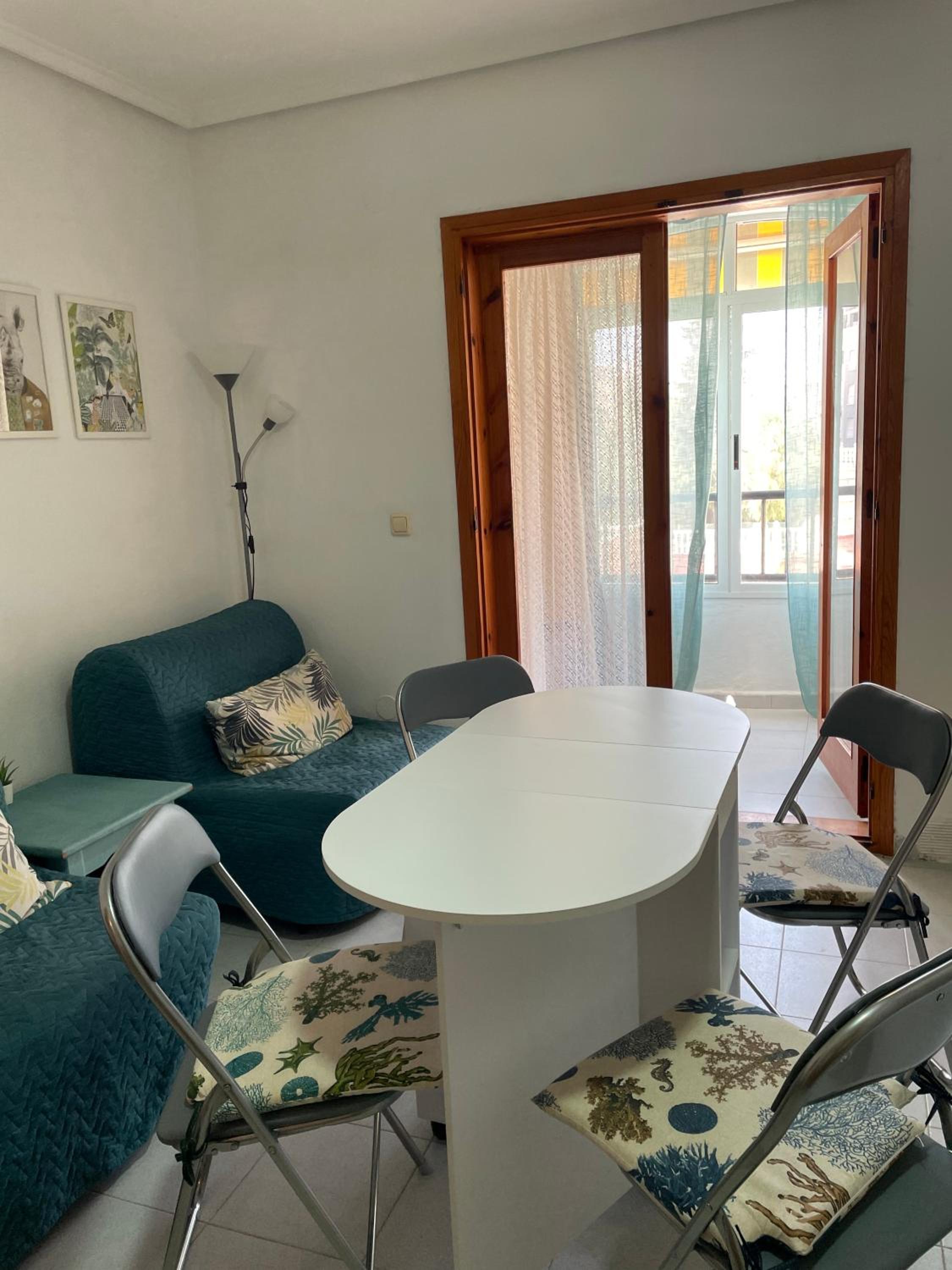 Estudio cerca de la playa equipado y luminoso