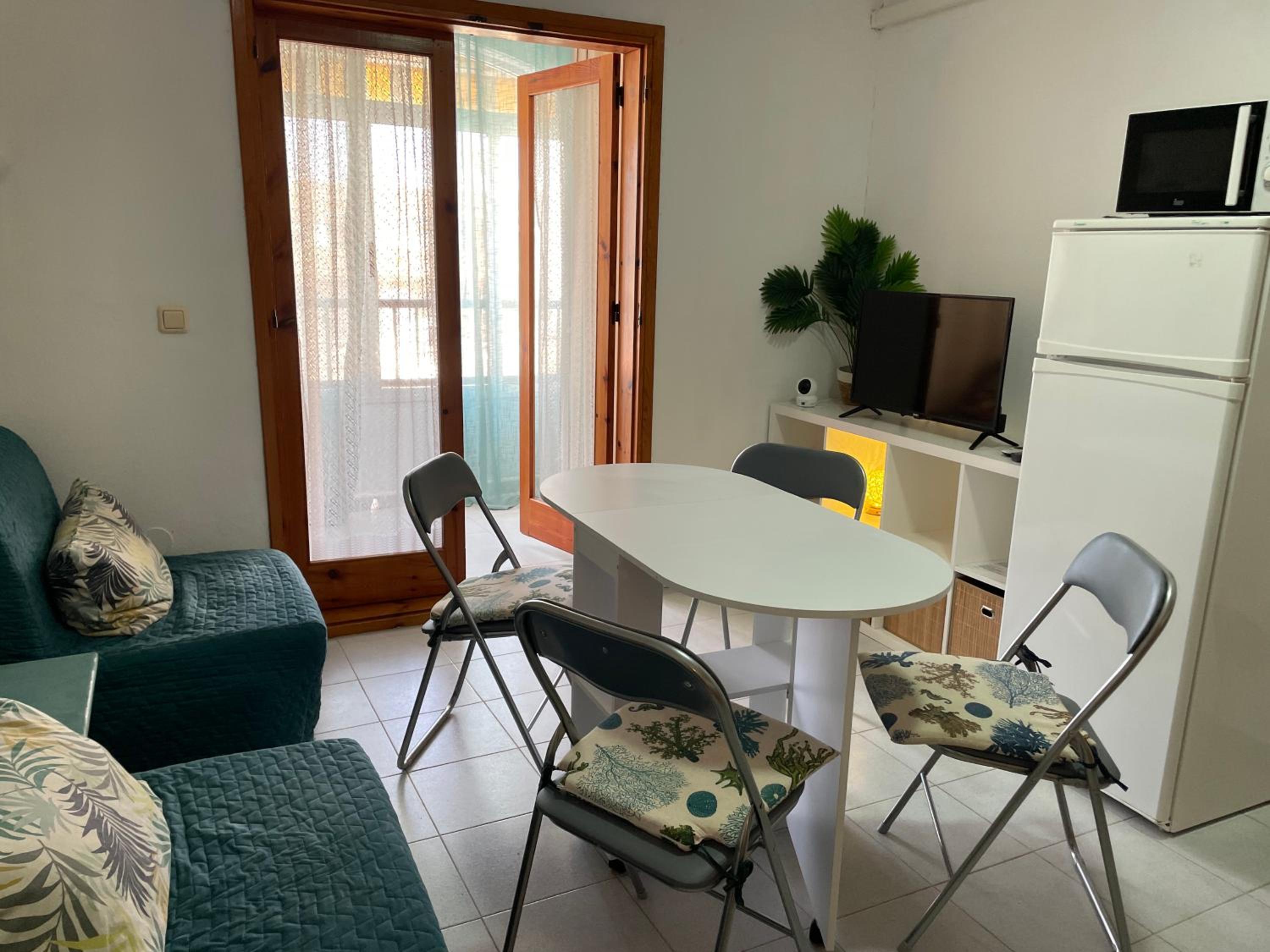 Estudio cerca de la playa equipado y luminoso