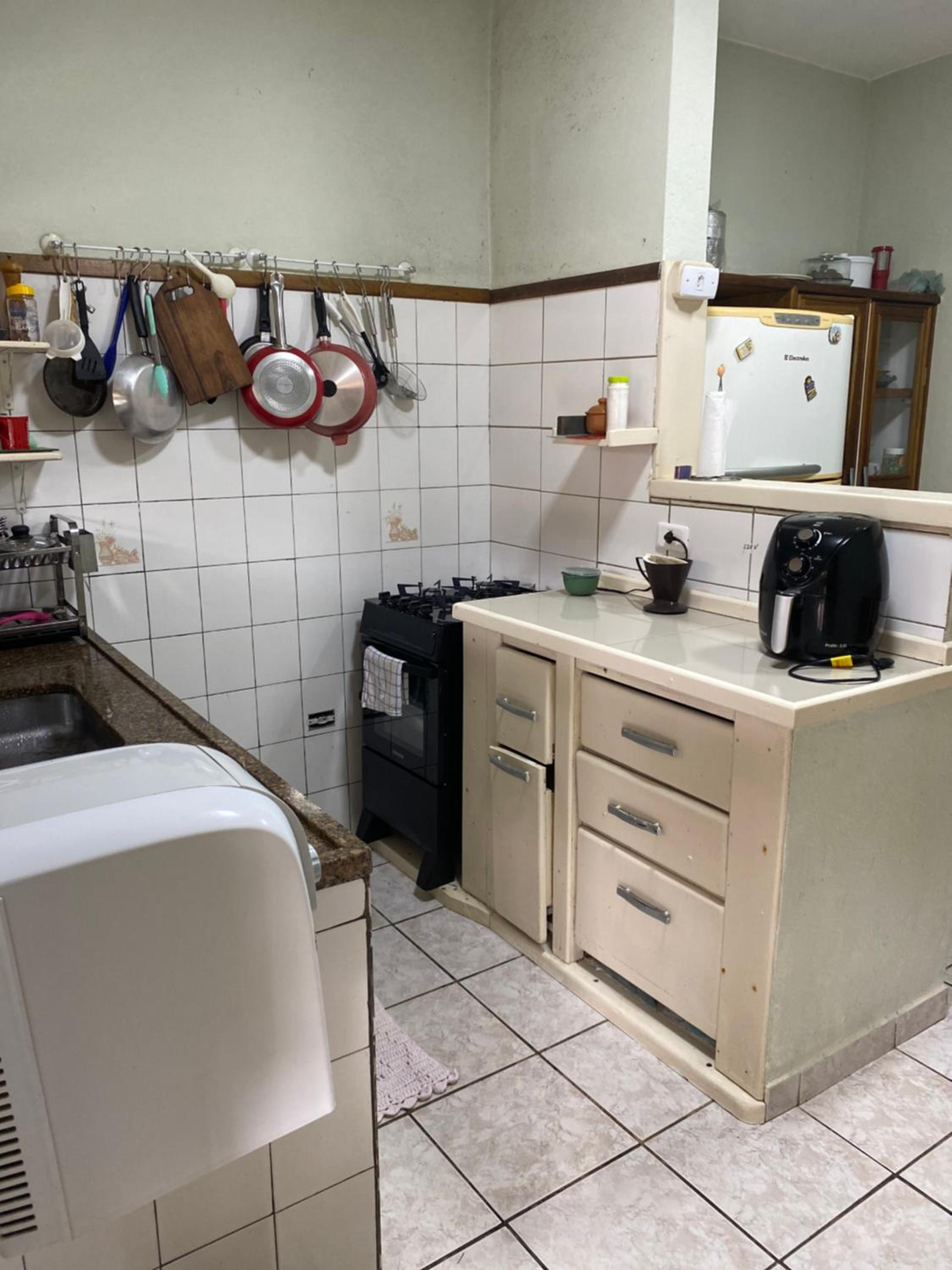 LARA'S HOUSE