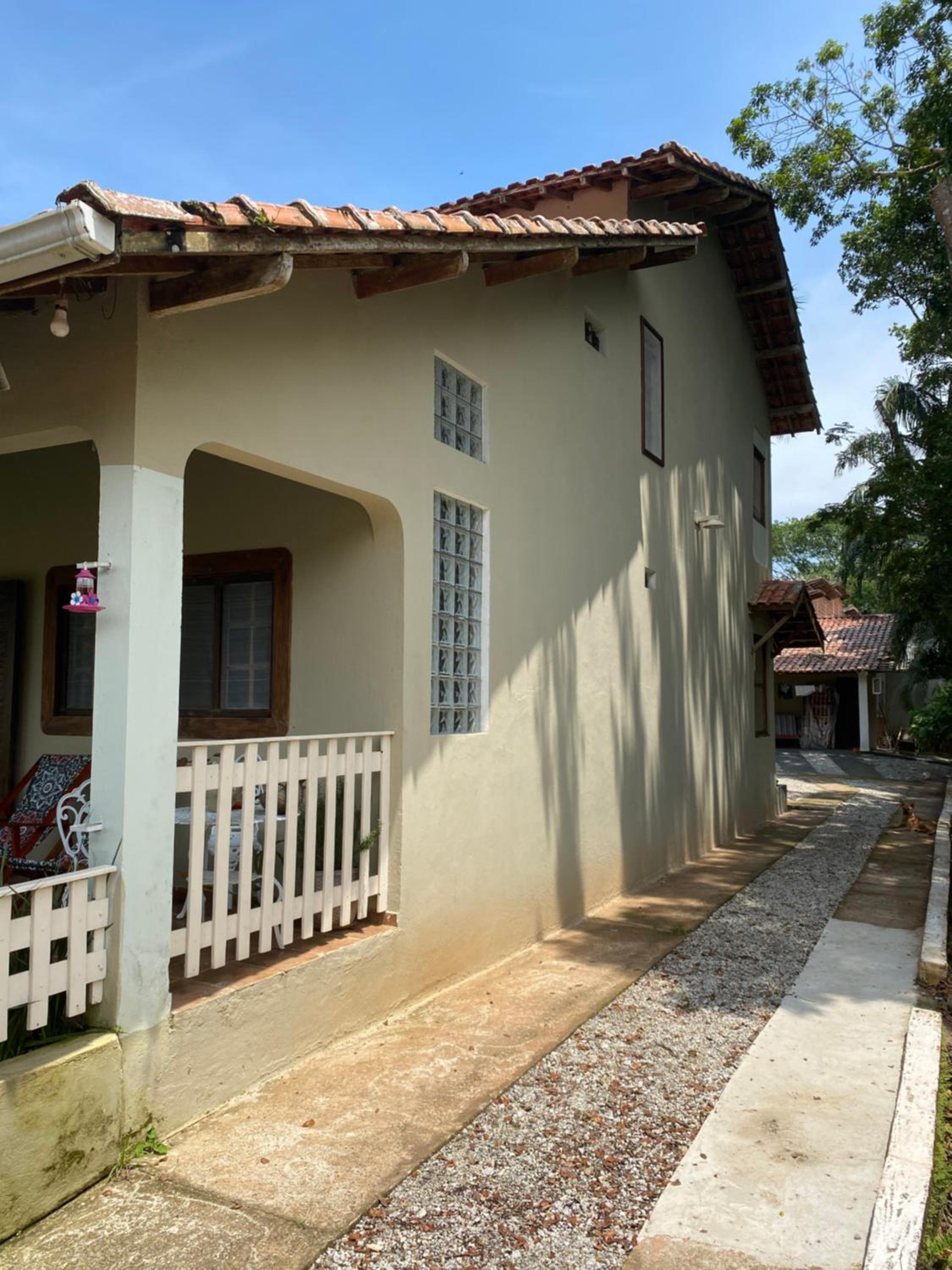 LARA'S HOUSE