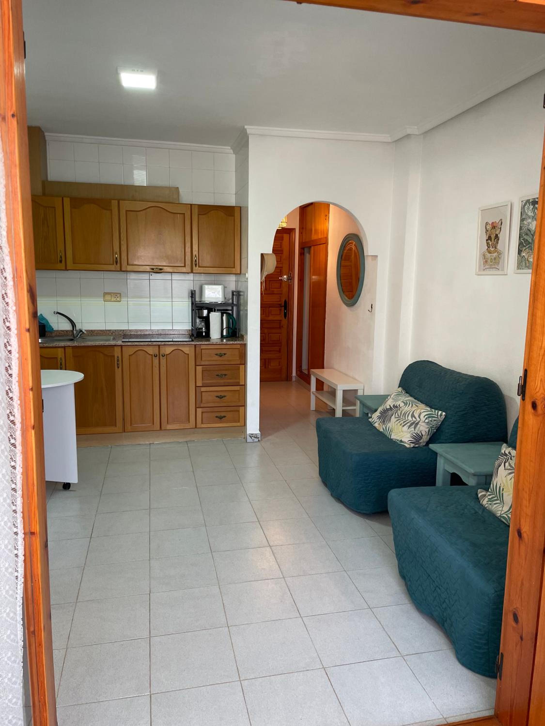 Estudio cerca de la playa equipado y luminoso