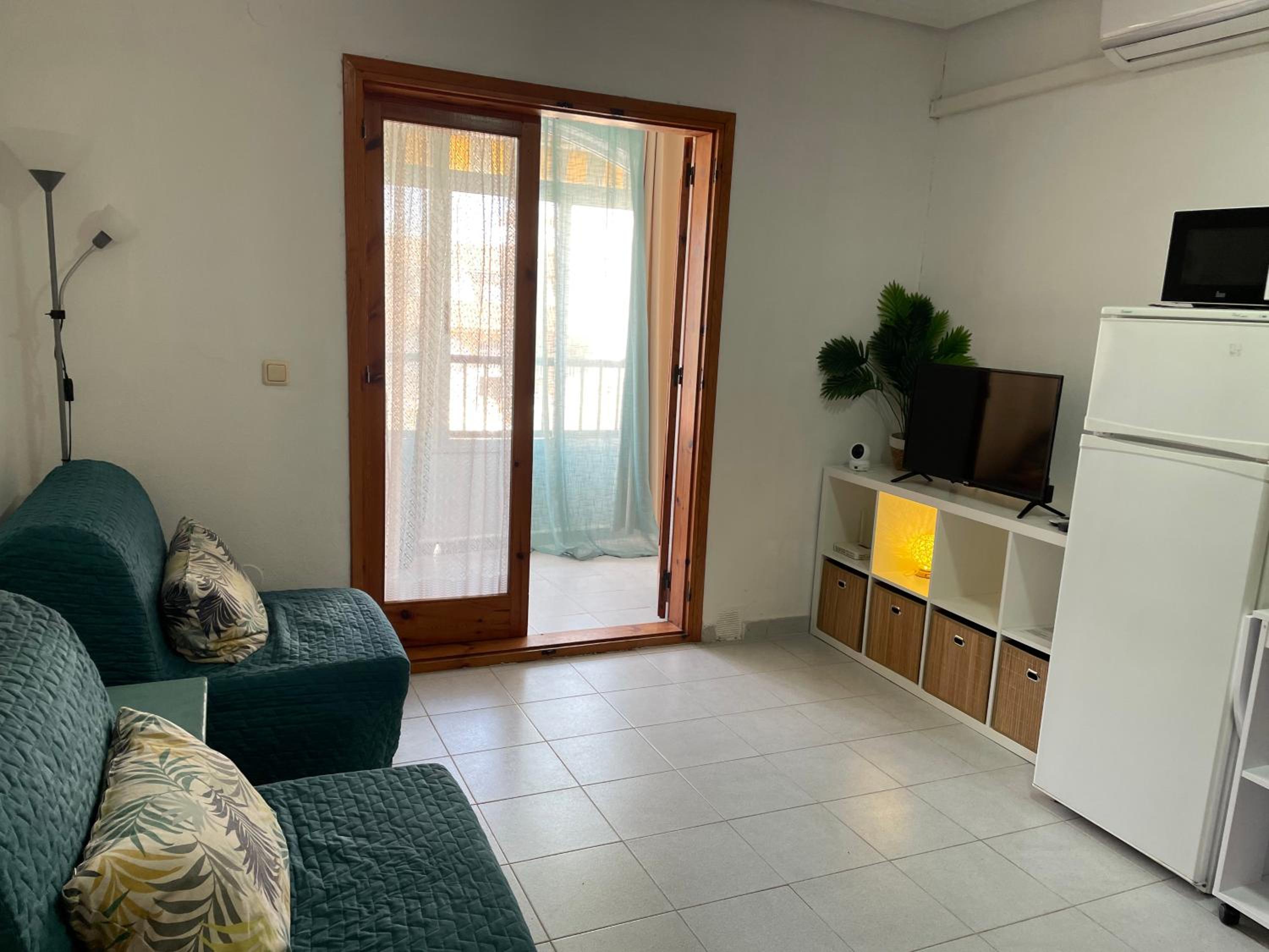 Estudio cerca de la playa equipado y luminoso