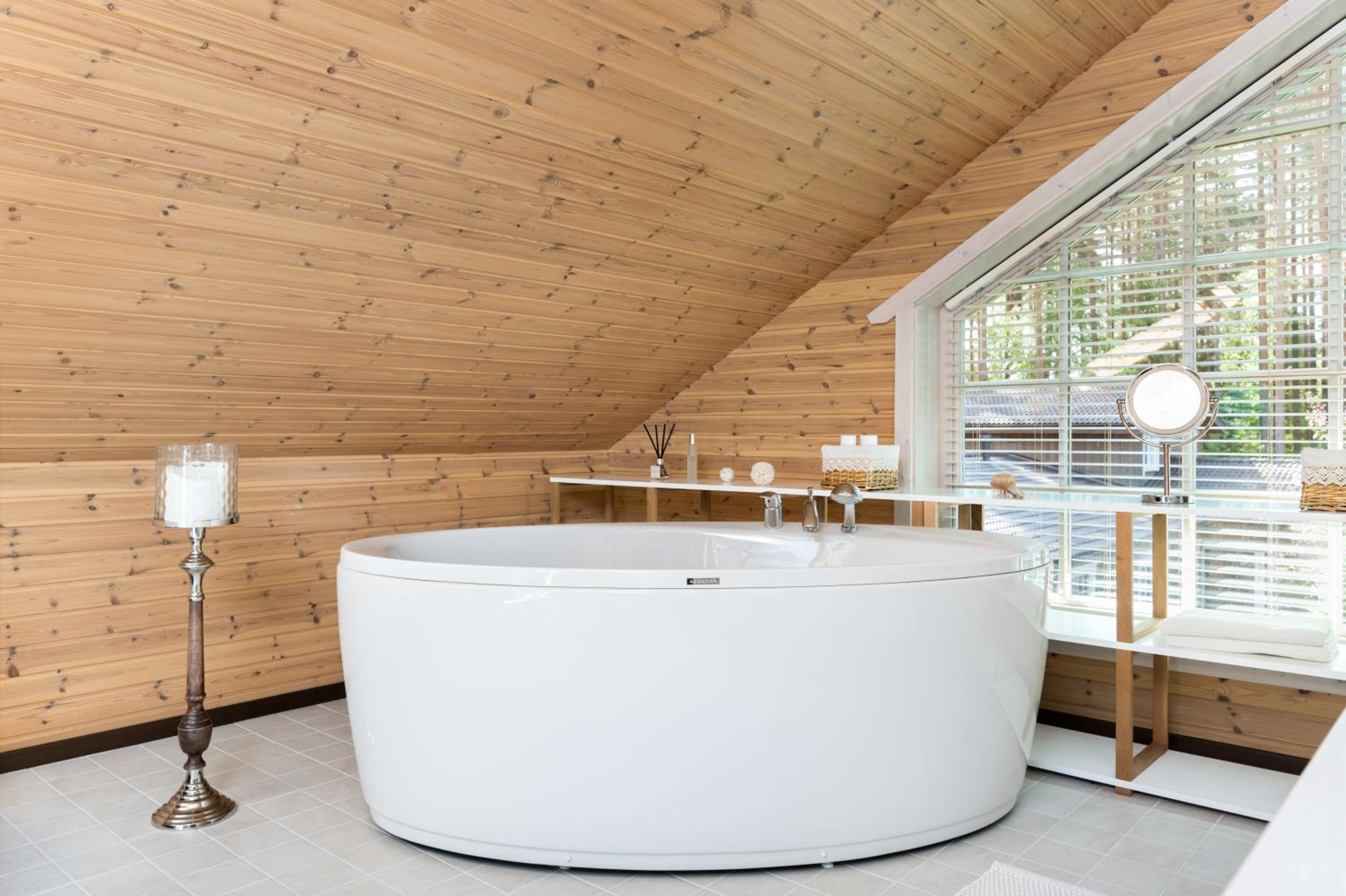 Woodland Retreat Lodge