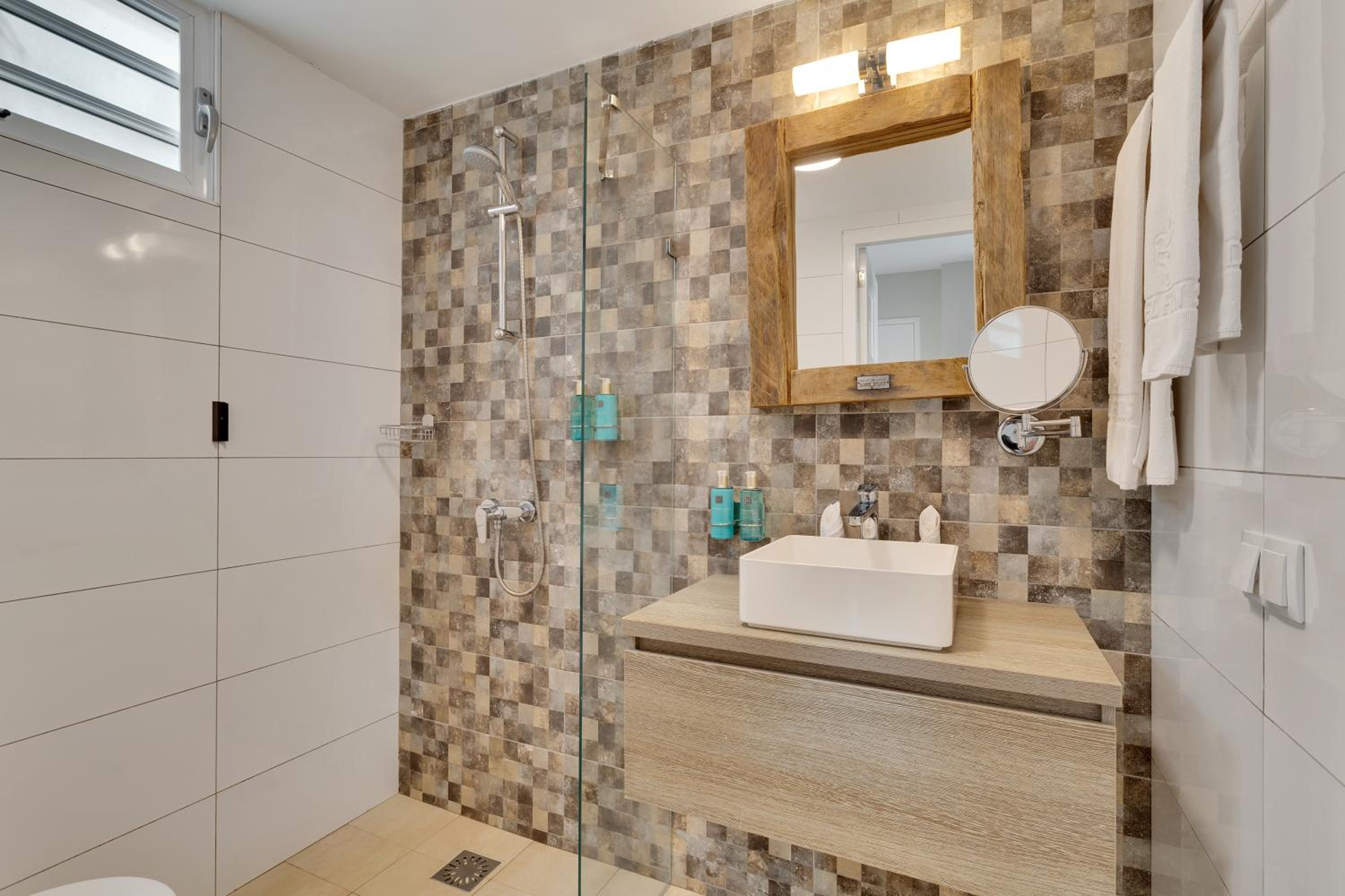 Delfins Beach Resort Bonaire, Tapestry Collection by Hilton