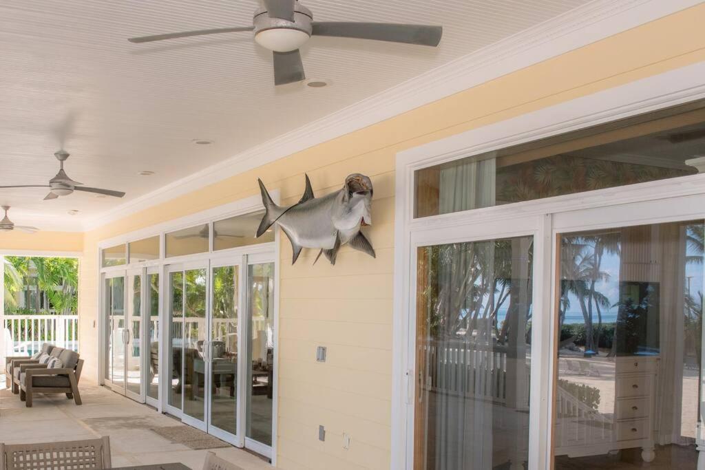 Island Palm Estate view 4