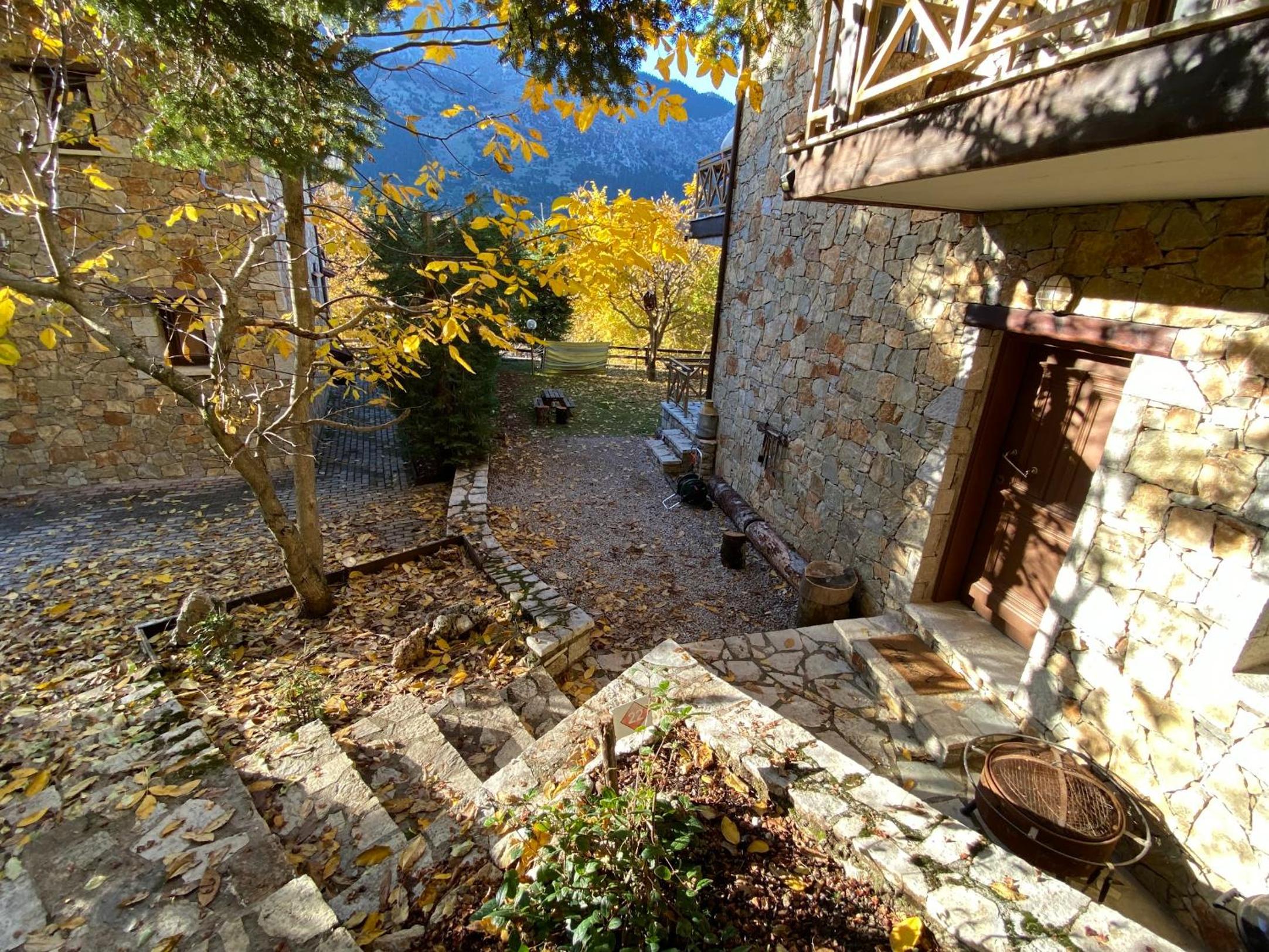 Pinecone Lodge, Eptalofos Wellness Garden Chalet
