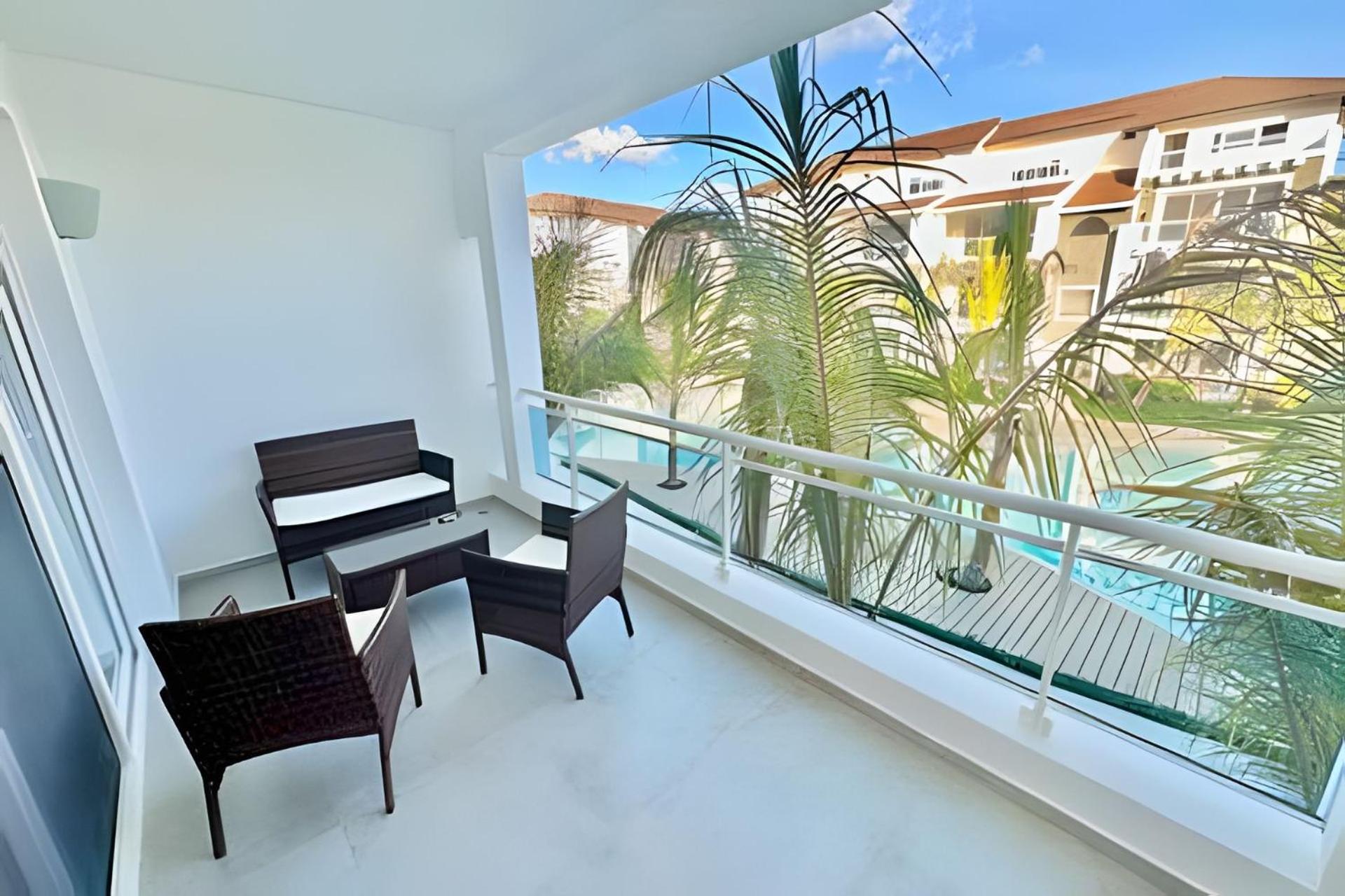 Estrella Dominicus Advantage