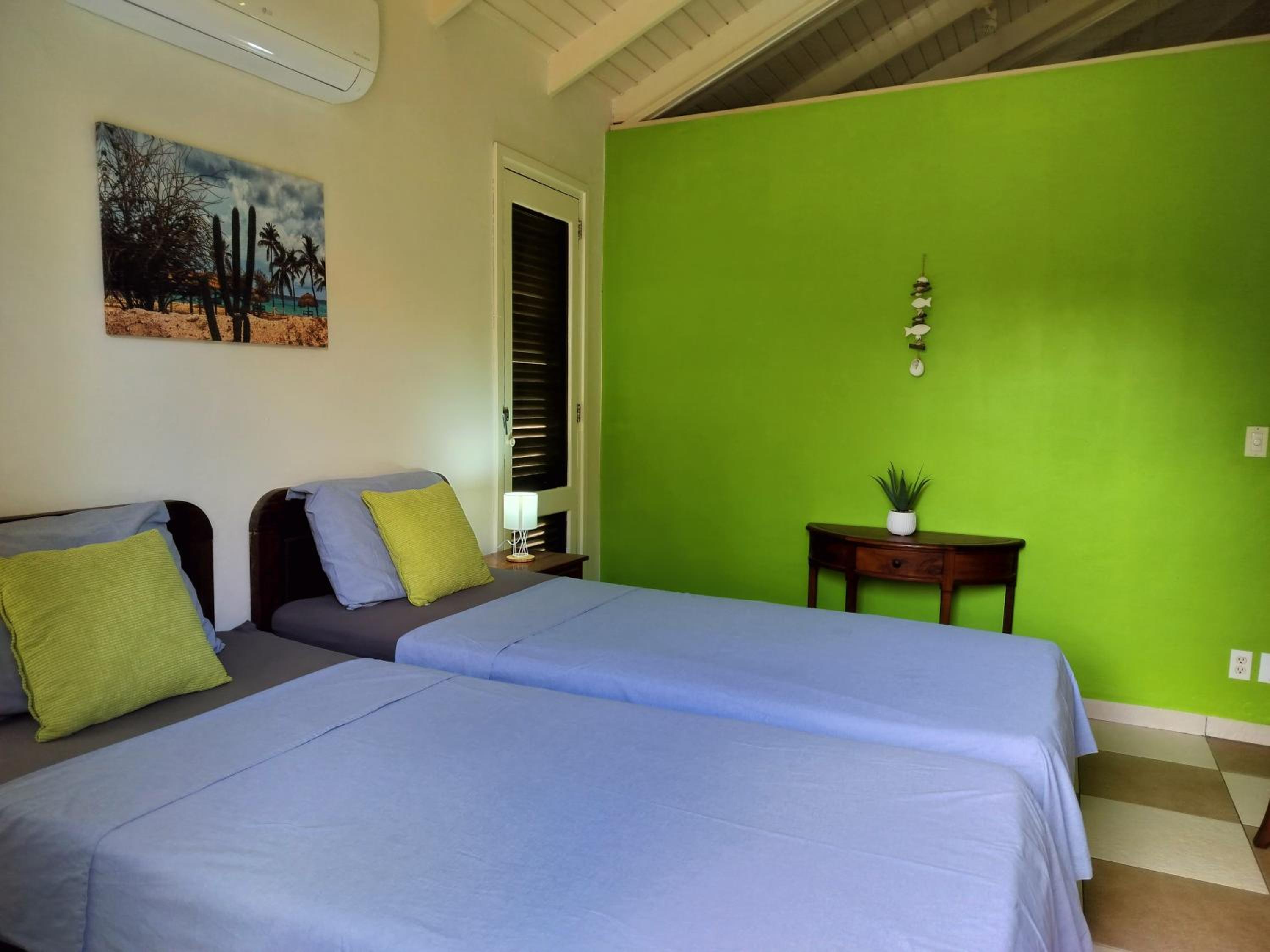 Blue Bay Beach Villa at Pool and Golfcourse view 4