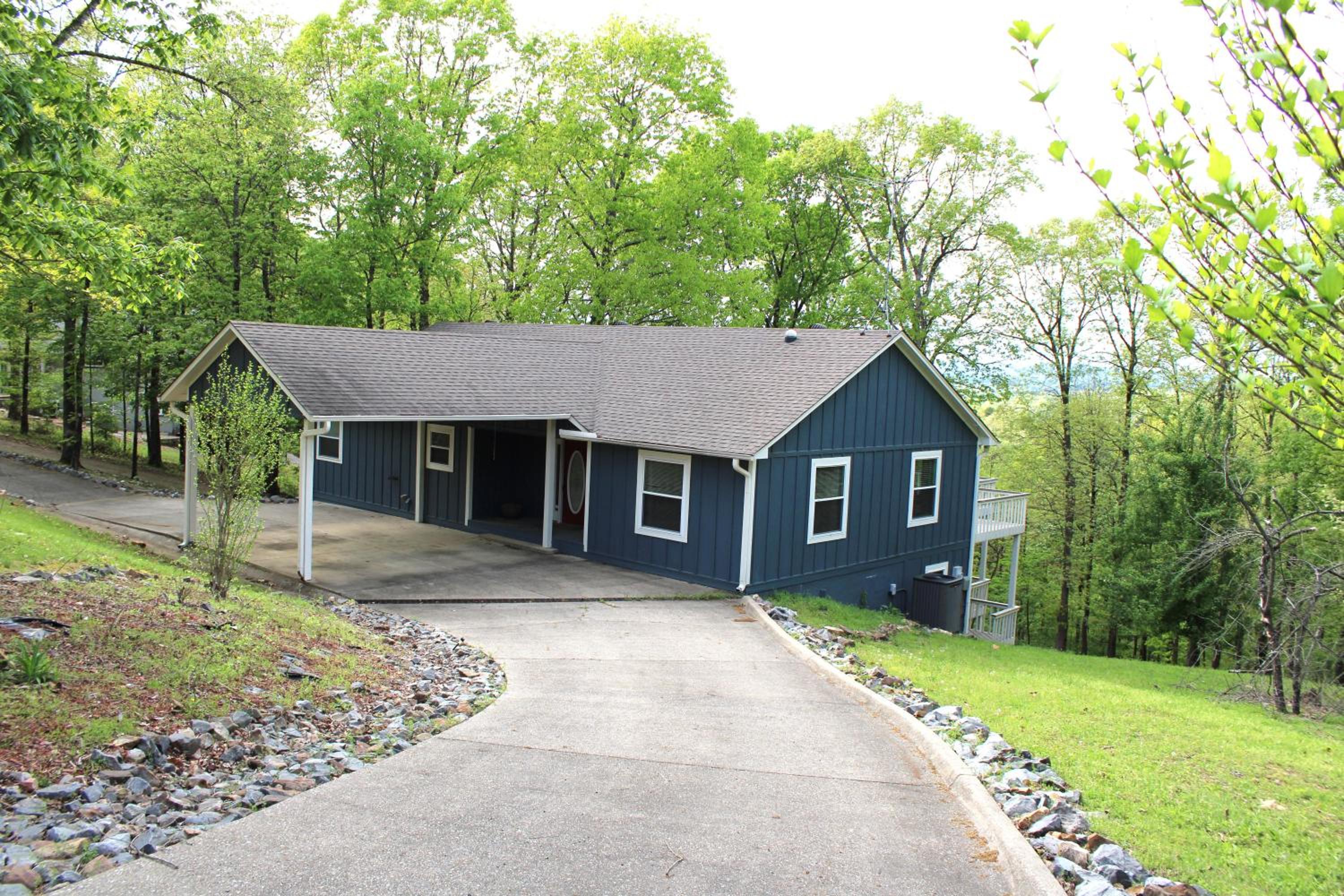 Beautiful Wooded Retro Style Home view 3