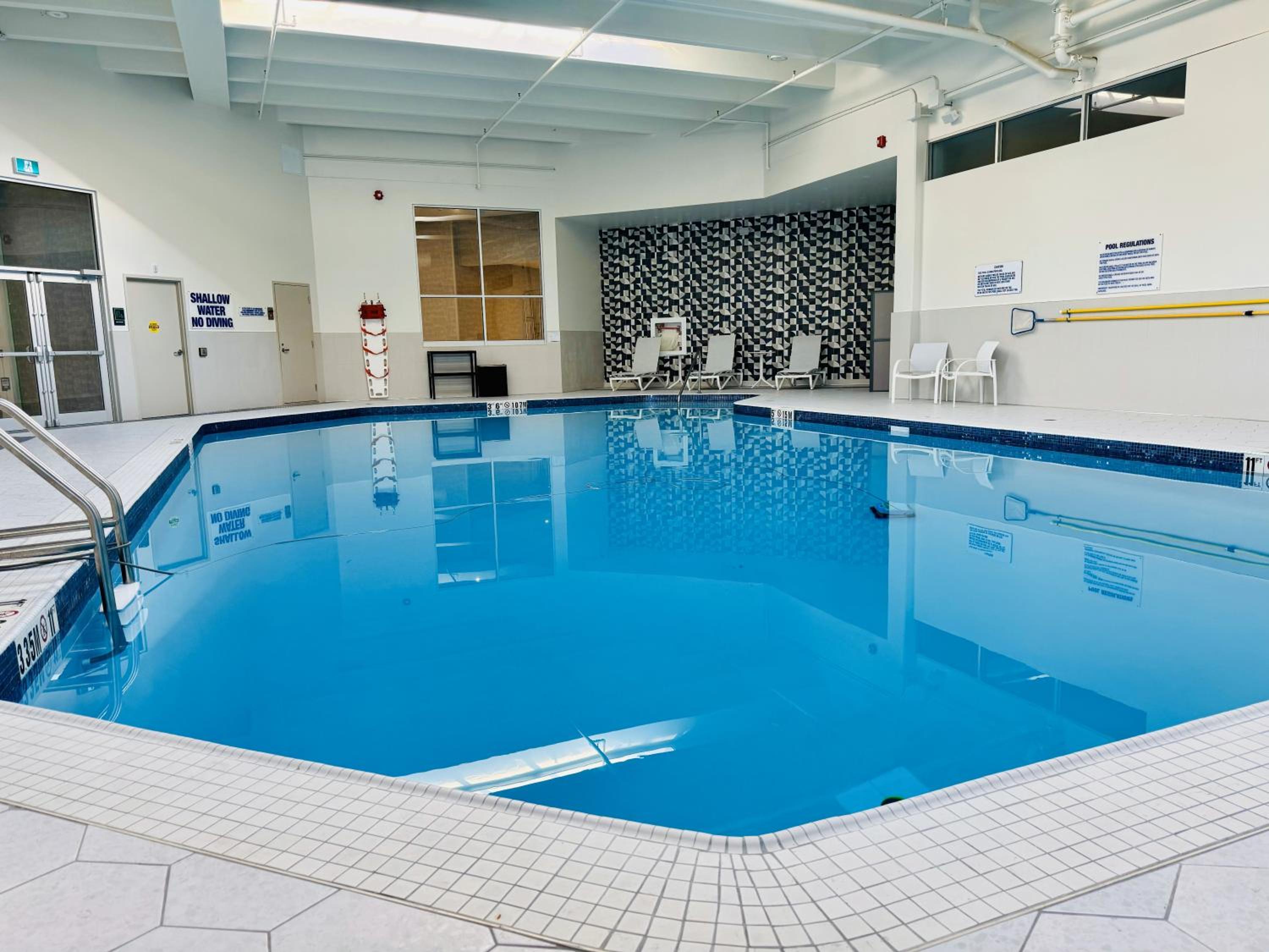 Candlewood Suites Burlington Conference Centre, an IHG Hotel - Property Image 7