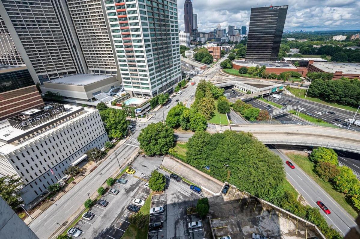 Downtown Atlanta Condo Onsite Parking LM1505 view 3