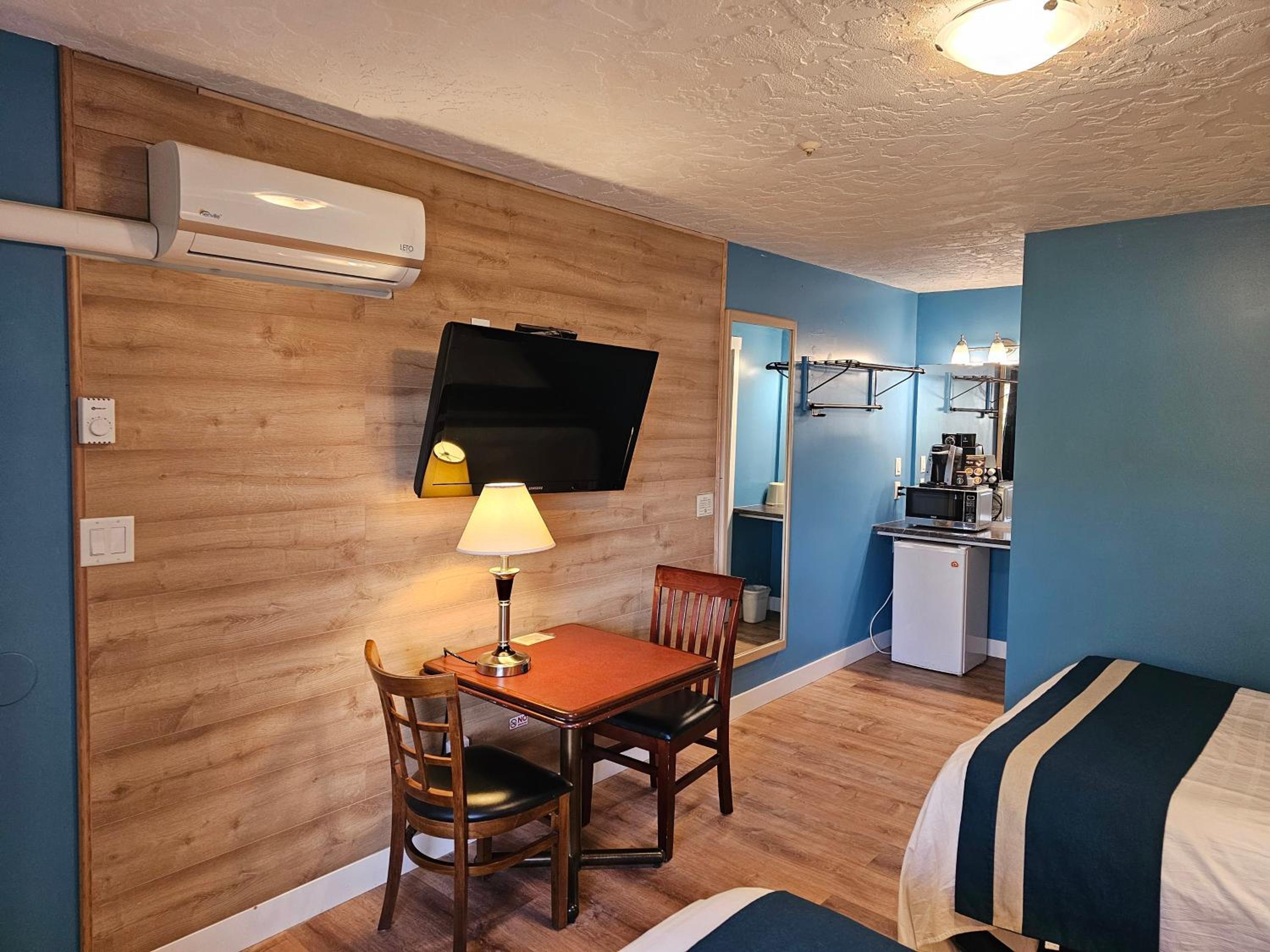 Harbour Light Motel