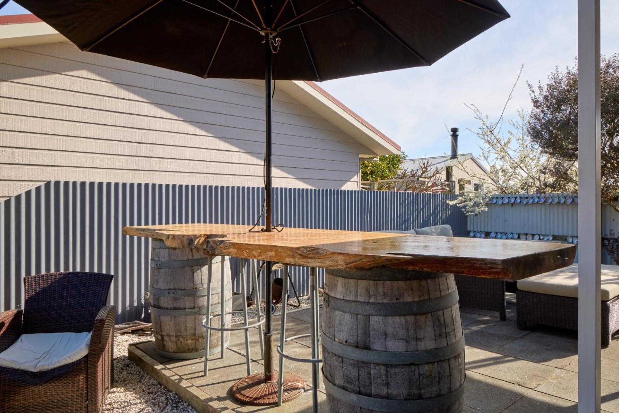 South Bay, Cosy, BBQ Area - KK61334 view 3