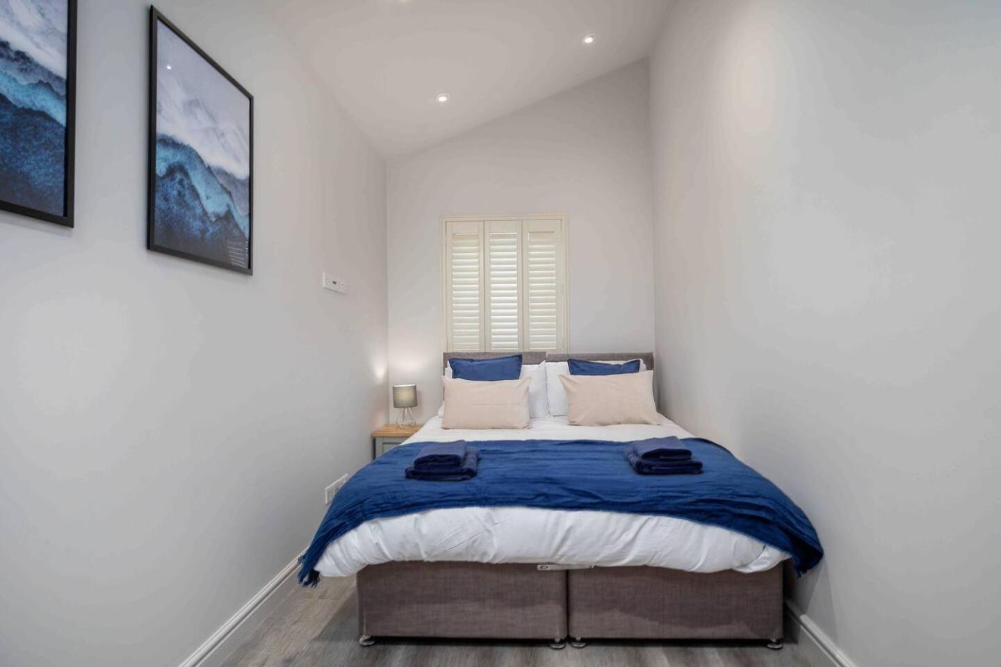 Spacious, High Spec & Modern view 5