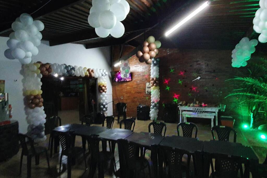 mansão com churrasqueira sinuca piscina aquecida