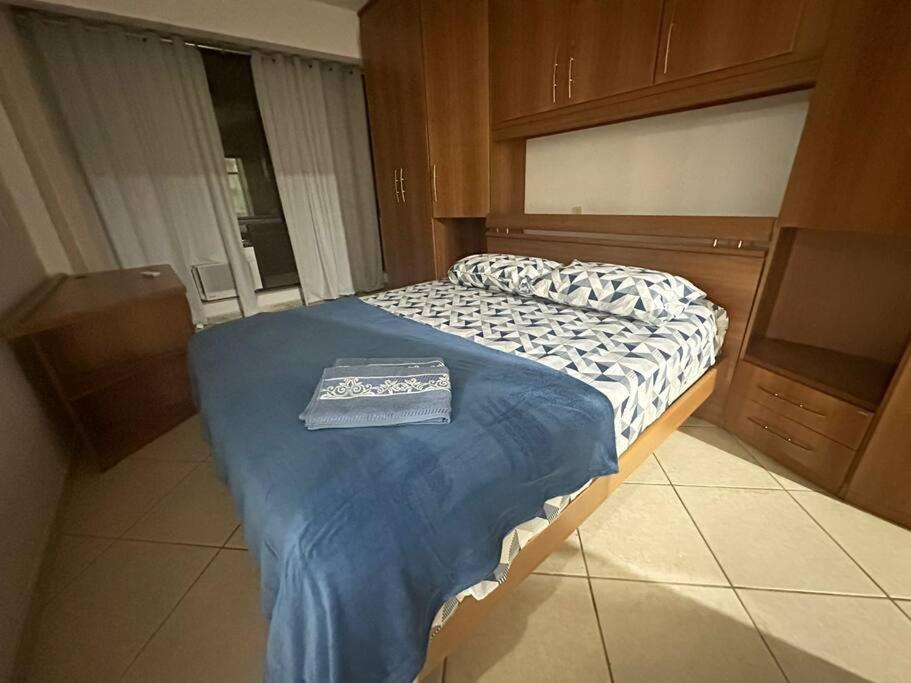 APTO pé na área