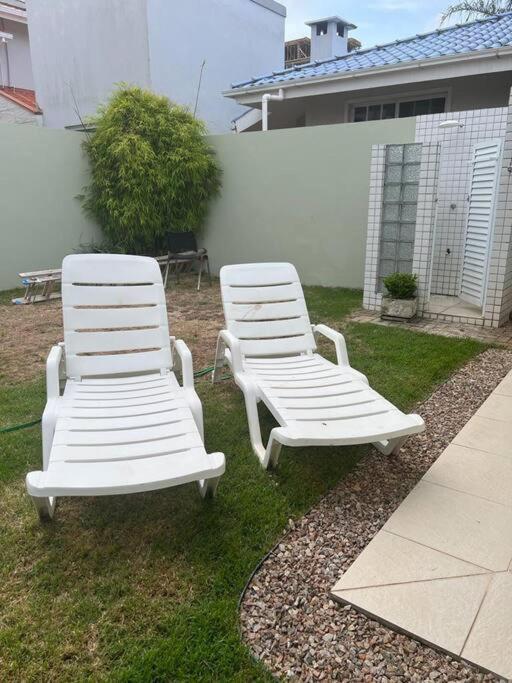 Casa na Praia de Palmas com 3 Dormitórios Gov Celso Ramos SC